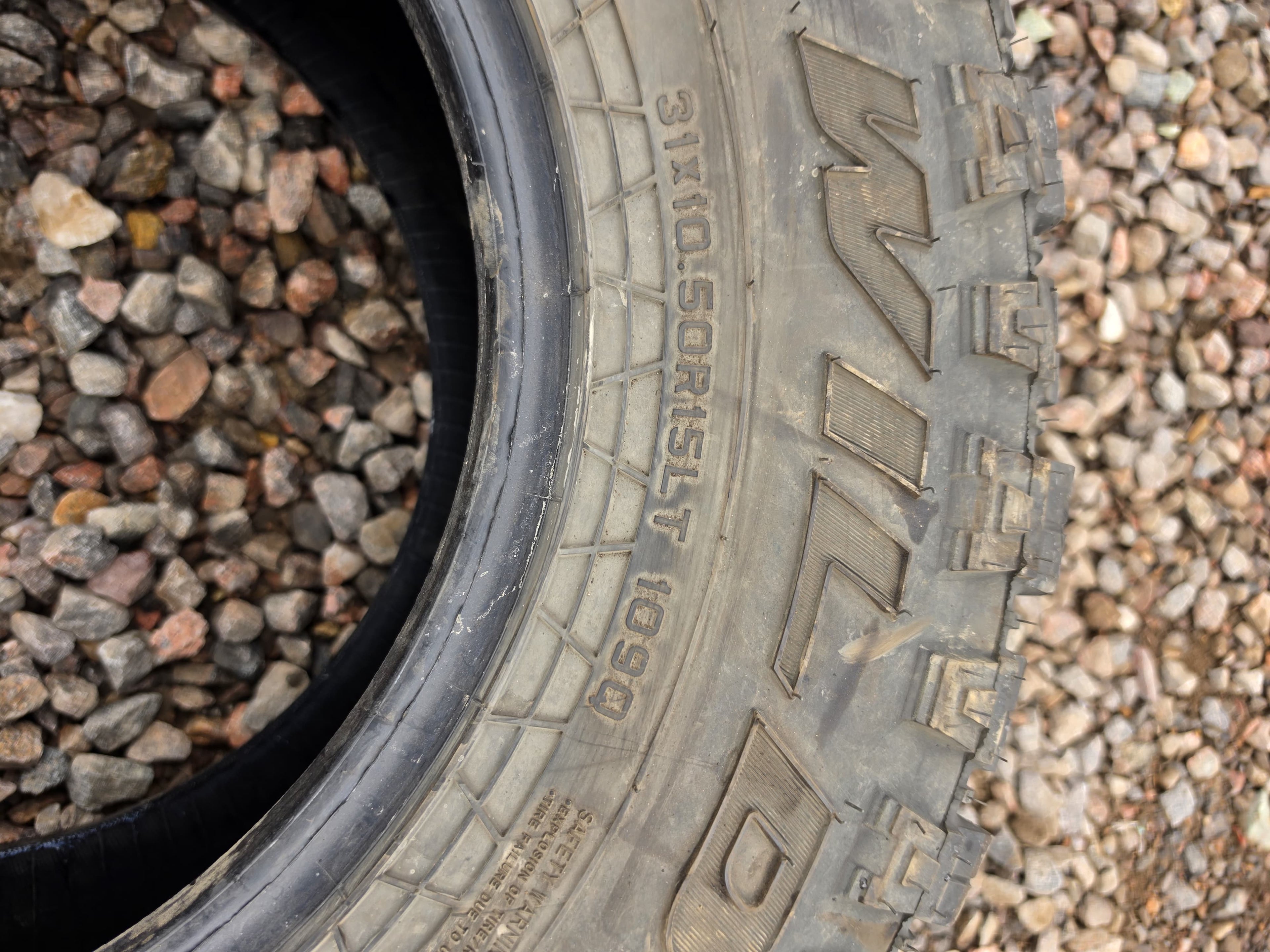 LT31X10.50R15 Single (1 Like New Tire) Falken Wildpeak M/T