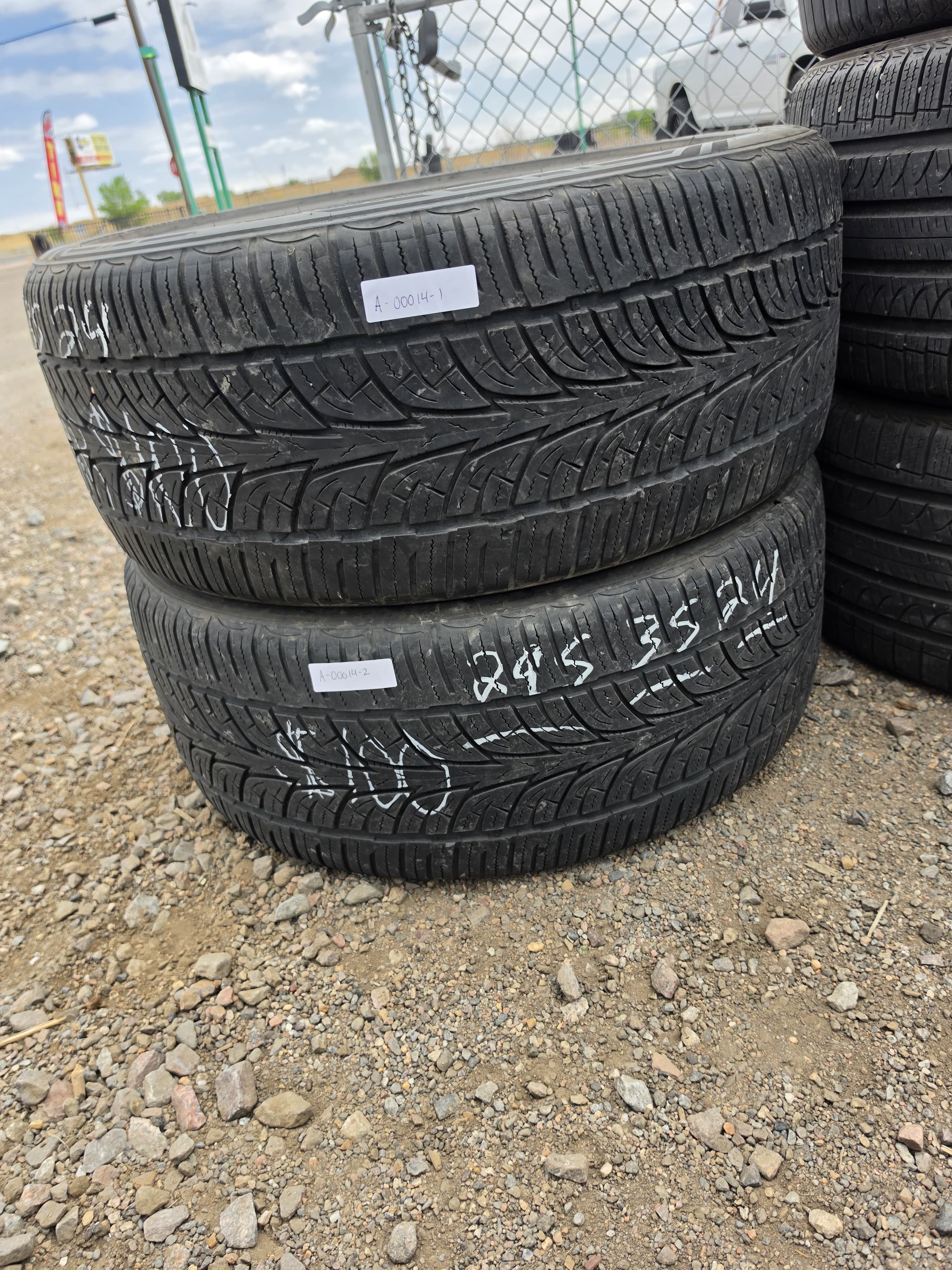 295/35ZR24 Pair (2 Used Tires) Arryo Ultra Sport