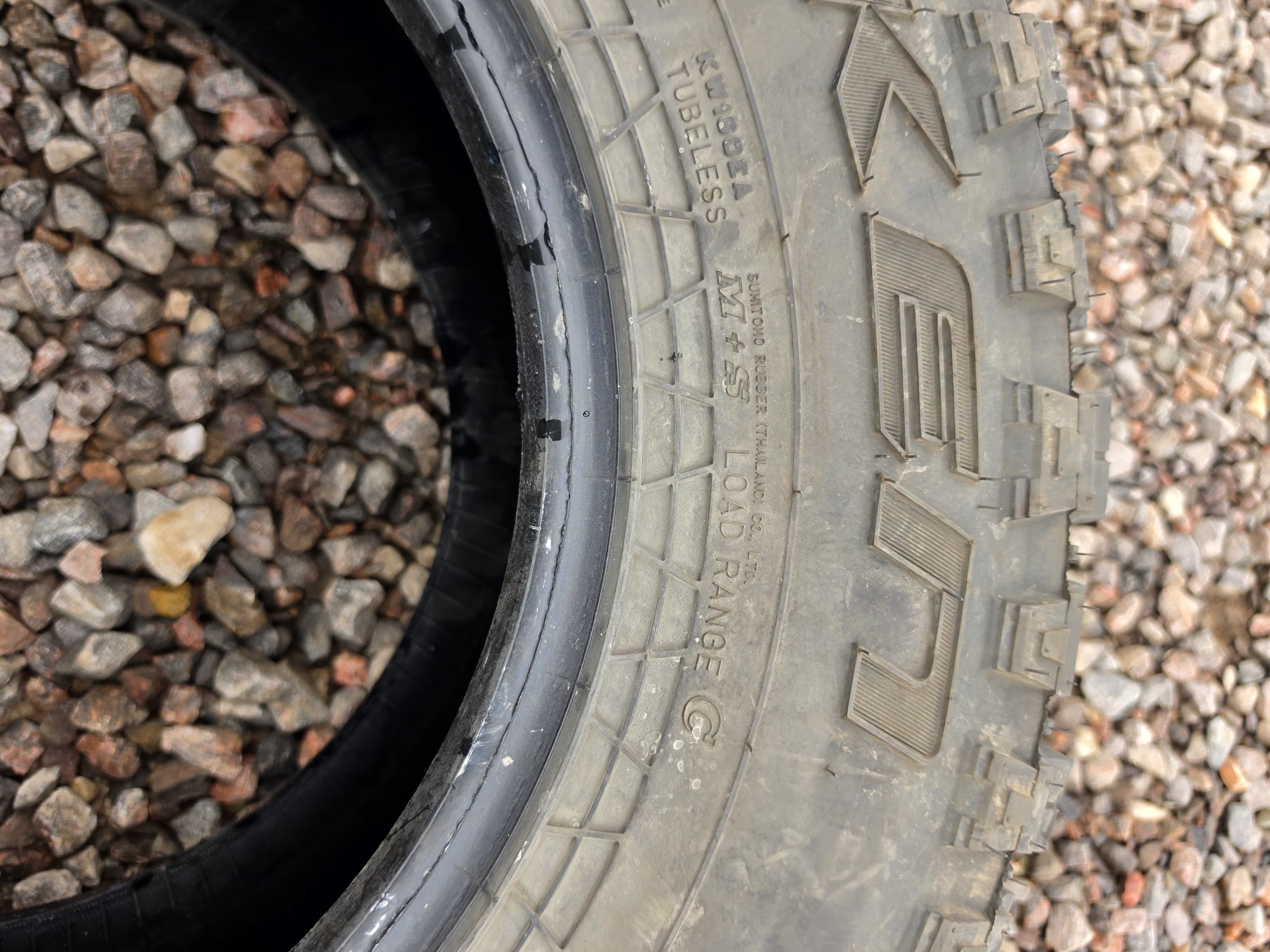 LT31X10.50R15 Single (1 Like New Tire) Falken Wildpeak M/T