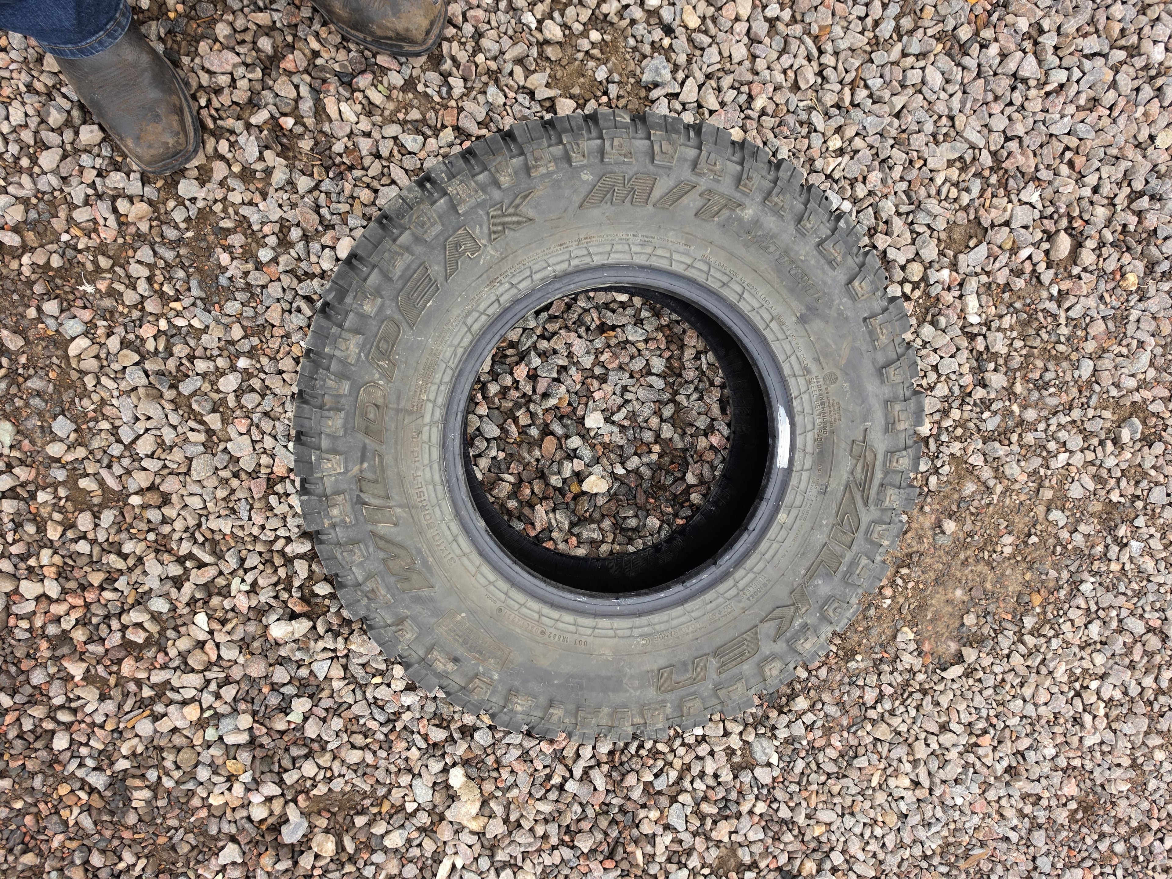 LT31X10.50R15 Single (1 Like New Tire) Falken Wildpeak M/T