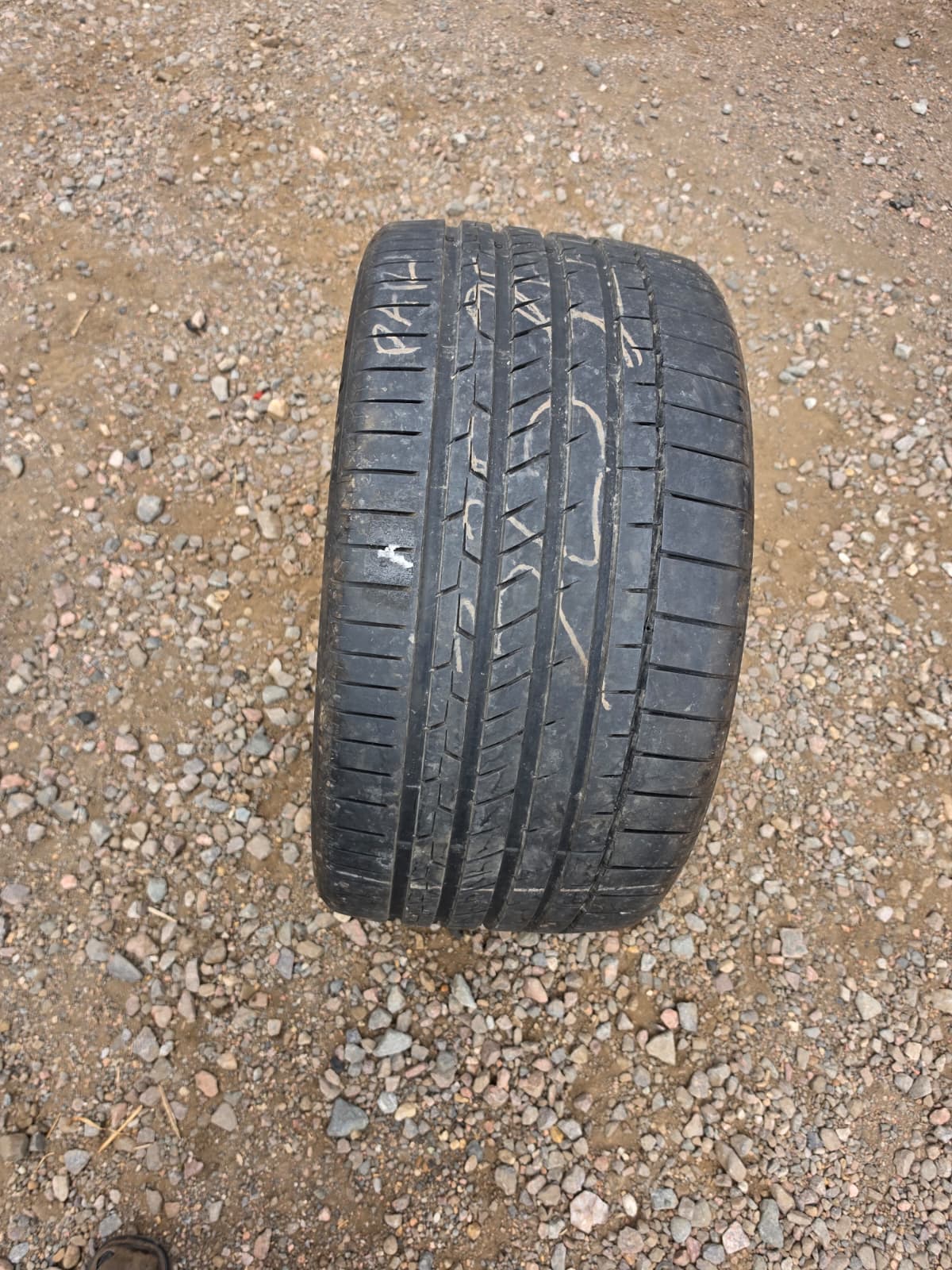 325/35ZR22 Pair (2 Used Tires)  Continental Sport Contact 6