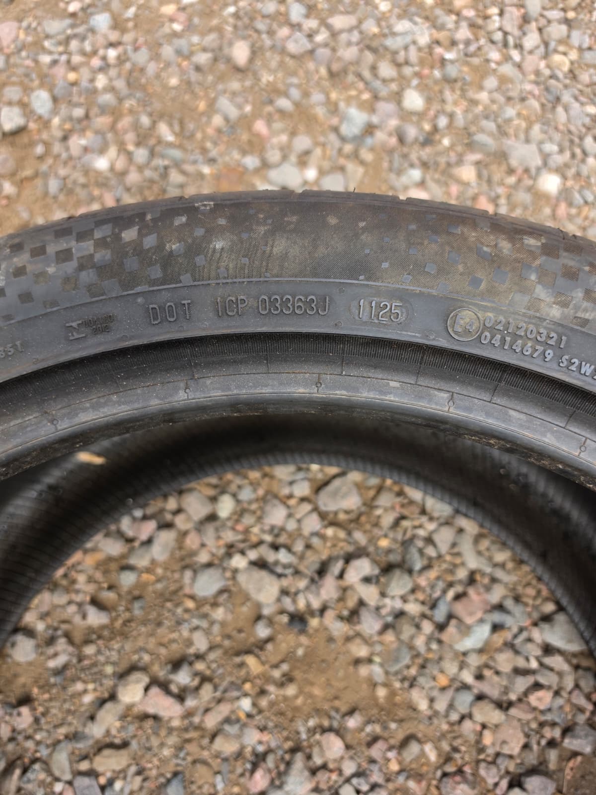 325/35ZR22 Pair (2 Used Tires)  Continental Sport Contact 6