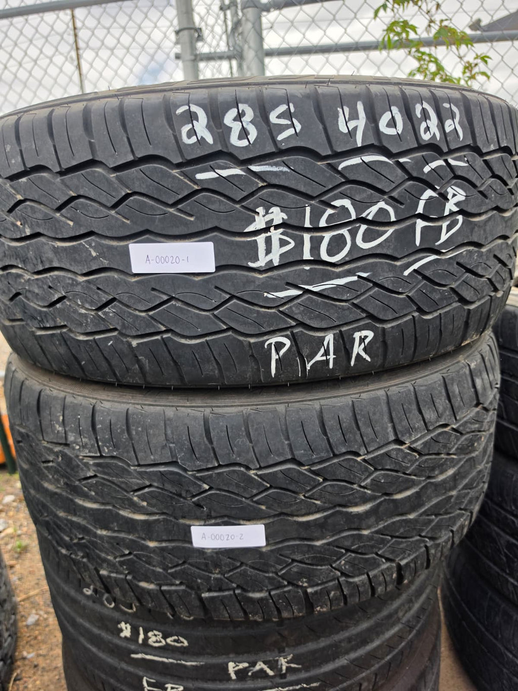 285/40R22 Pair (2 Used Tires)Falken Ziex S/T