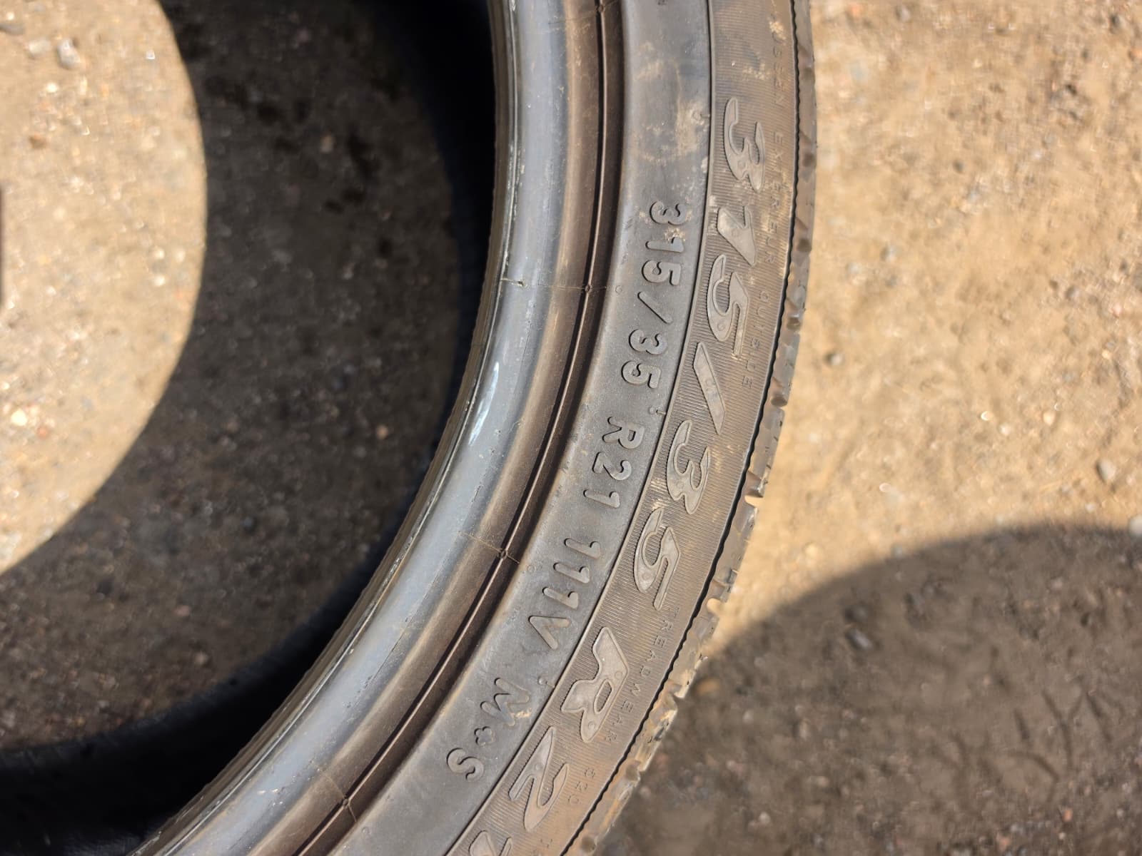 315/35R21 Pair (2 Used Tires ) Pirelli Scorpion Verde