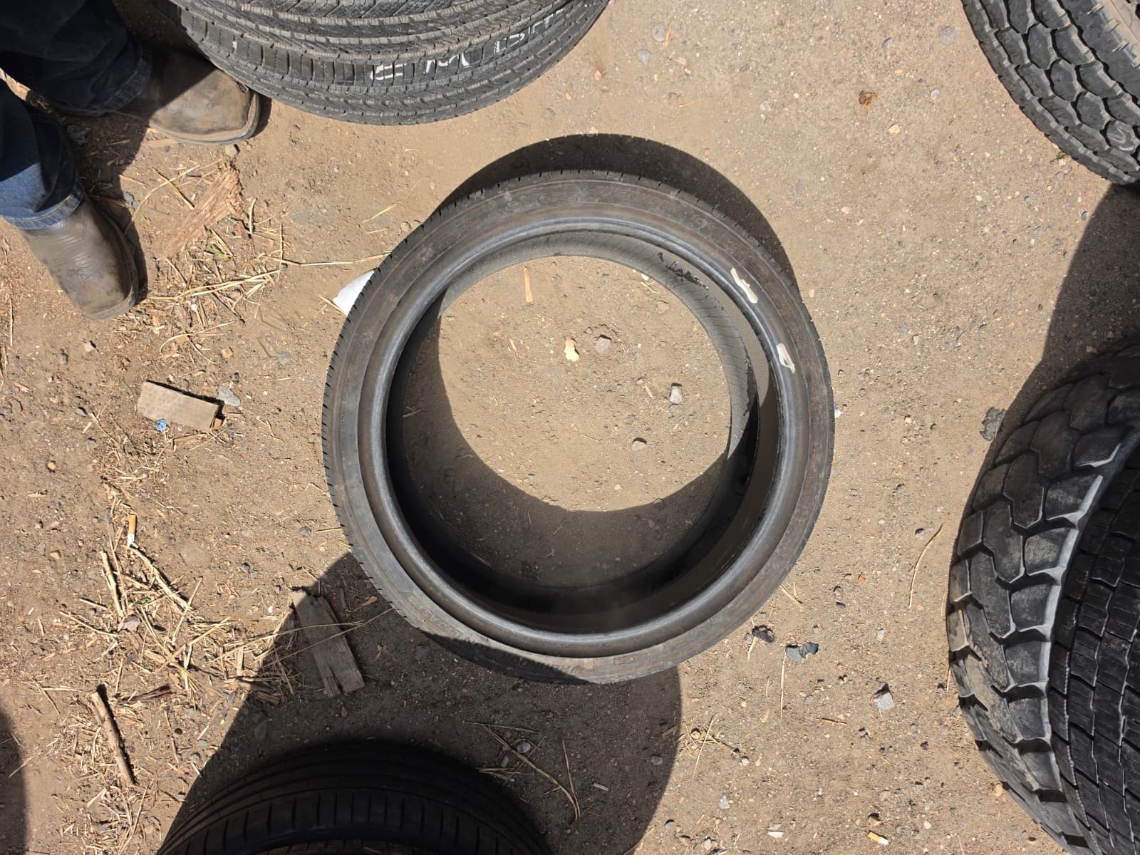 255/35R21 Set (4 Used Tires) Hankook ION EVO
