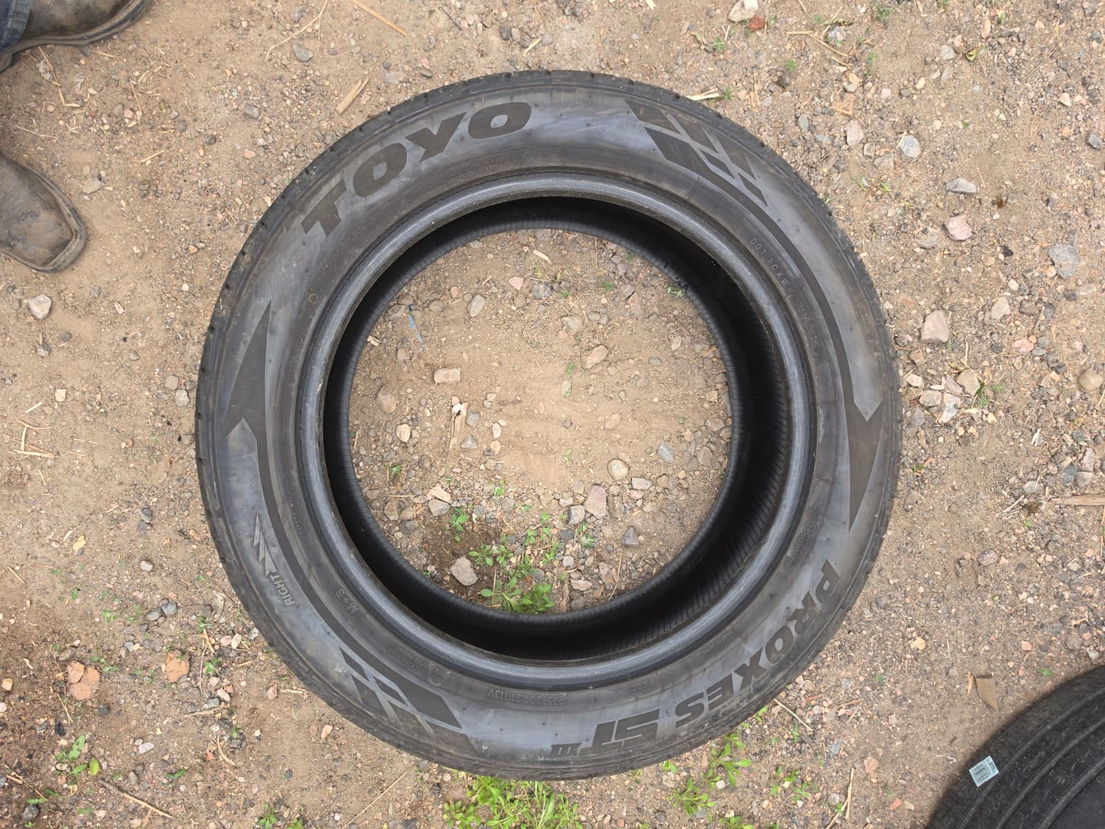 275/50R21 Pair (2 Used Tires) Toyo Proxes ST3