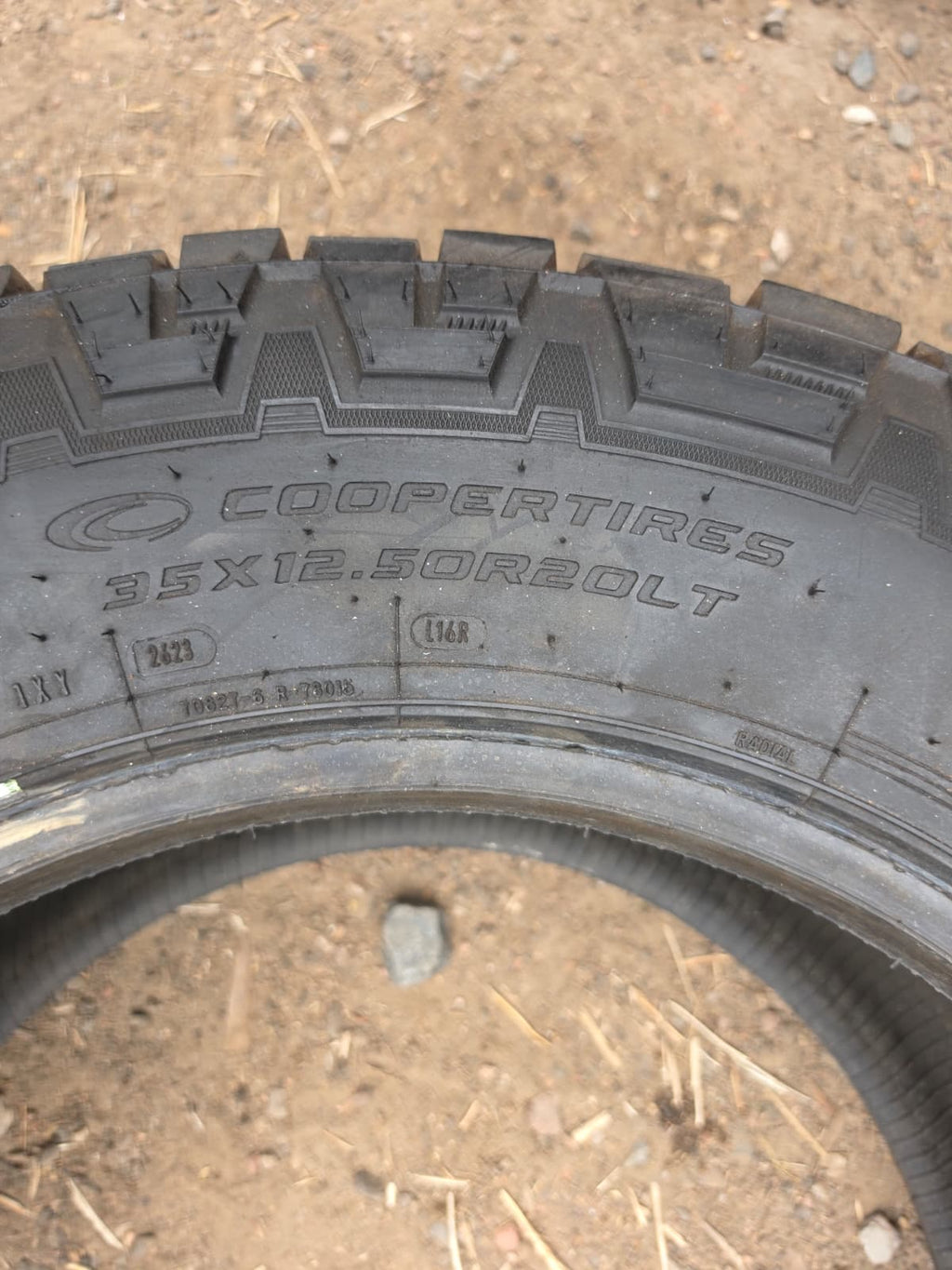 LT35x12.50R20 Pair (2 Used Tires) Cooper Discoverer AT3