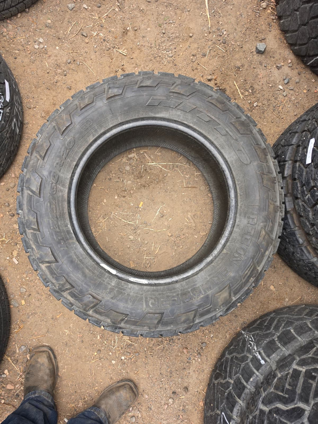 LT315/60R20 Set (4 Used Tires) Nitto Recon Grappler