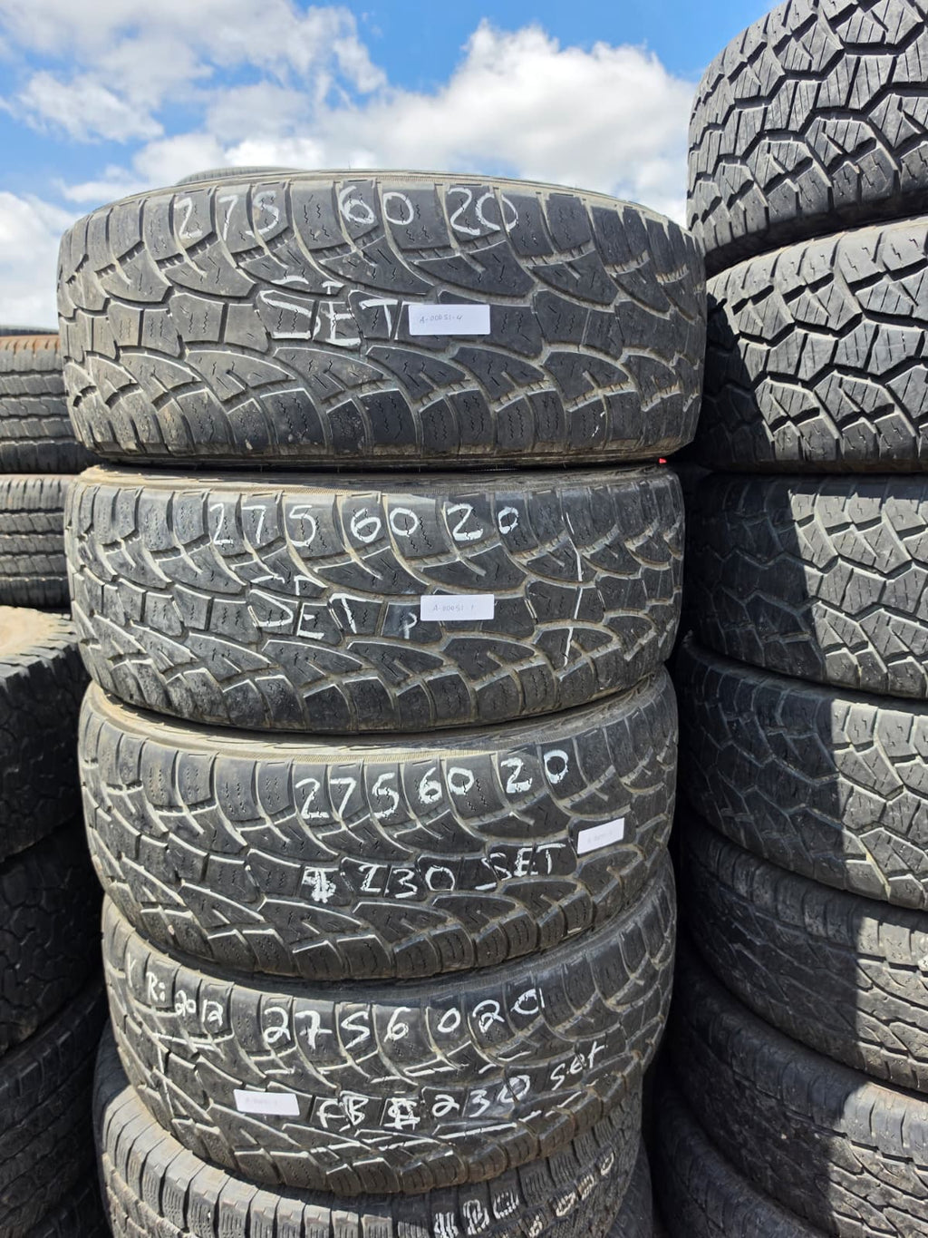 275/60R20 Set (4 Used Tires) Cooper Discoverer