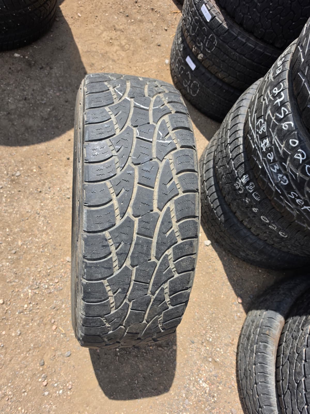 275/60R20 Set (4 Used Tires) Cooper Discoverer