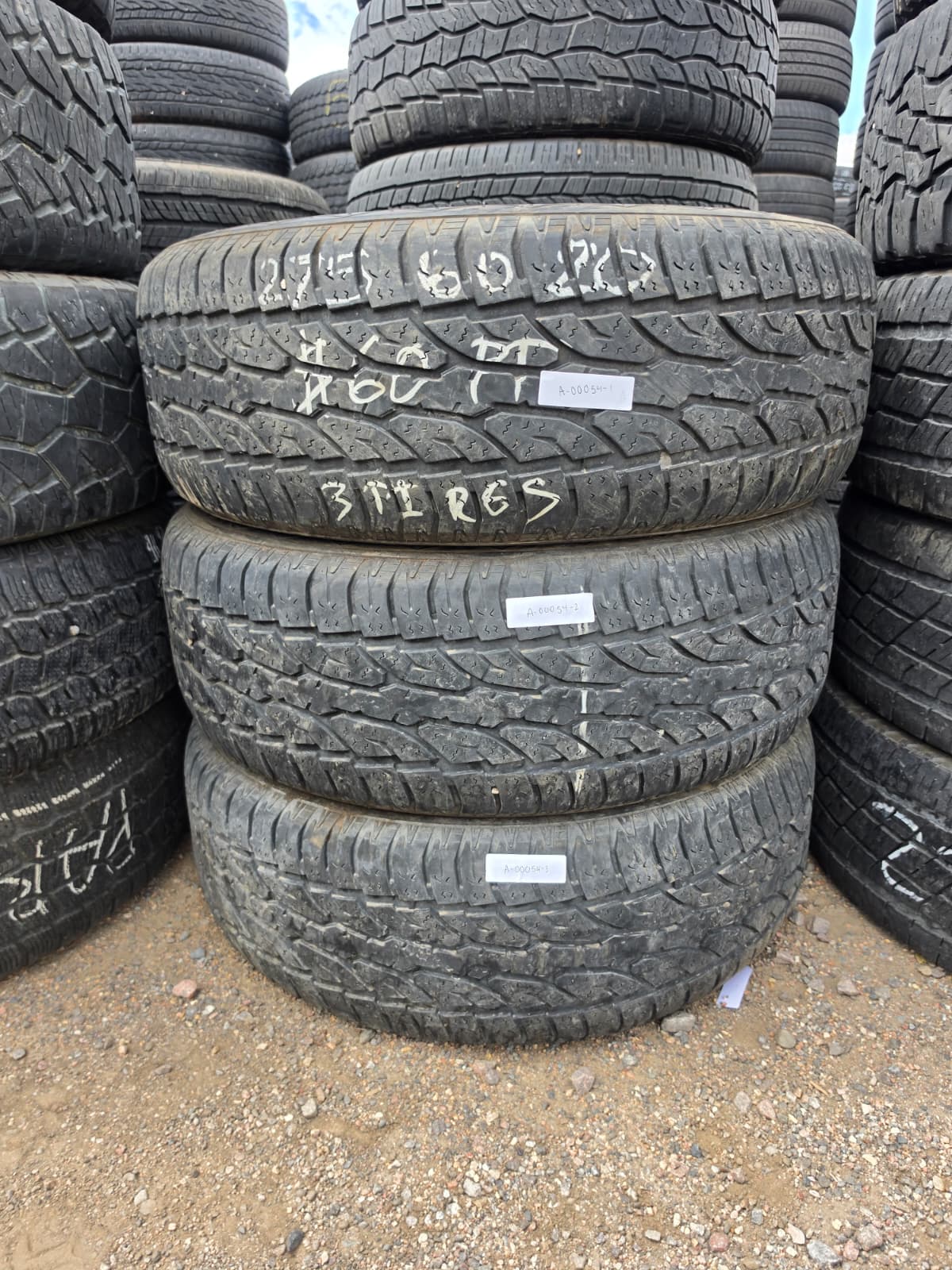 275/60R20 (3 Used Tires) BlackHawk Hiscend-H