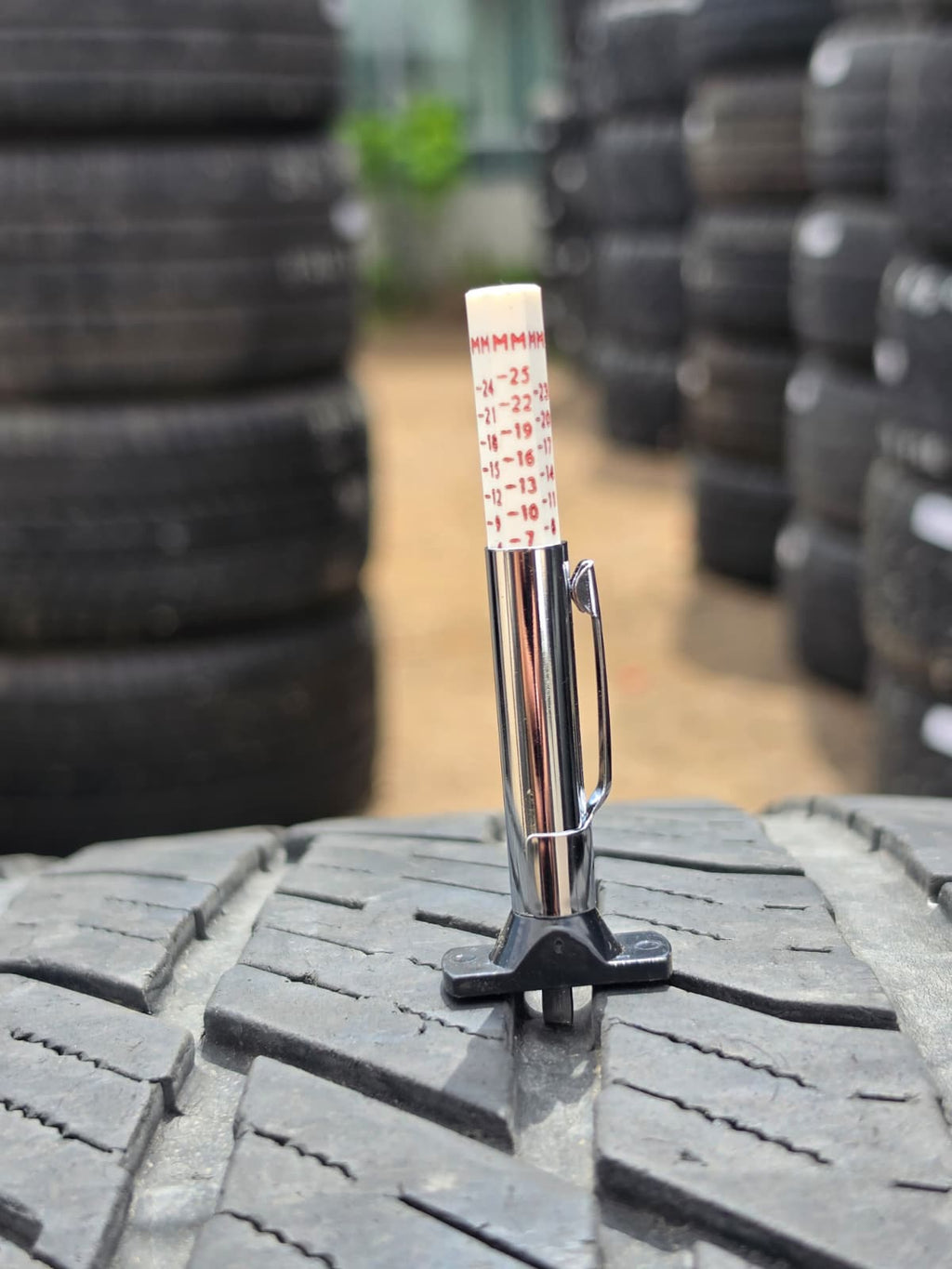 LT275/65R20 (3 Used Tires) Toyo Open Country H/T2