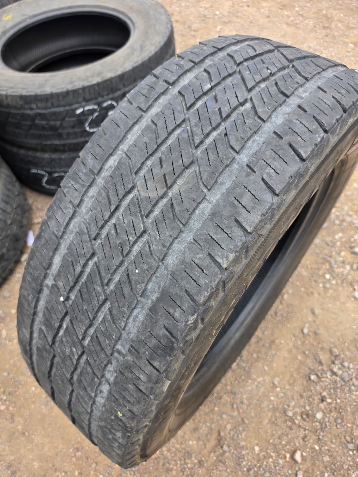 LT275/65R20 (3 Used Tires) Toyo Open Country H/T2