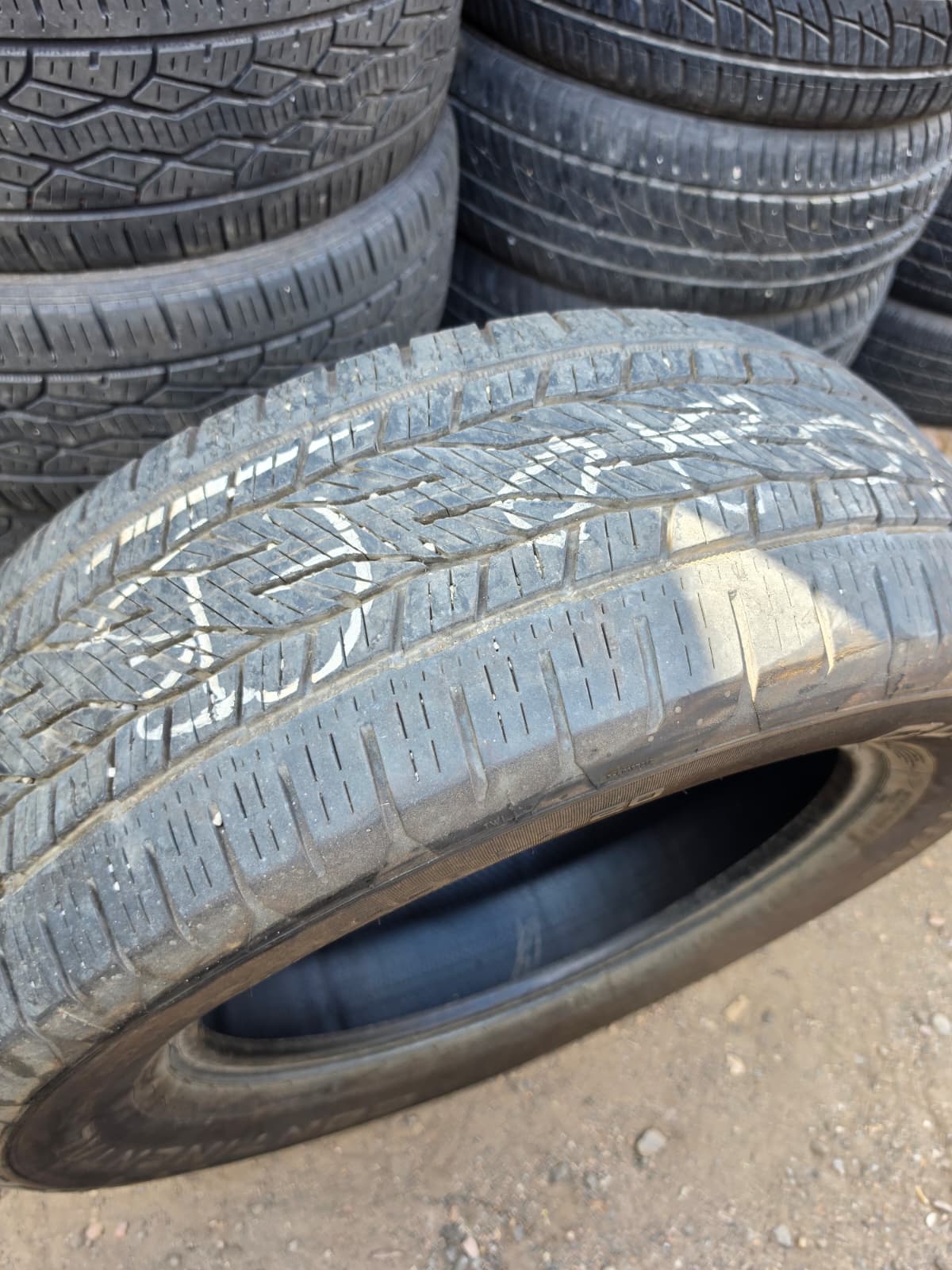 275/60R20 Pair (2 Used Tires) Continental CrossContact LX20