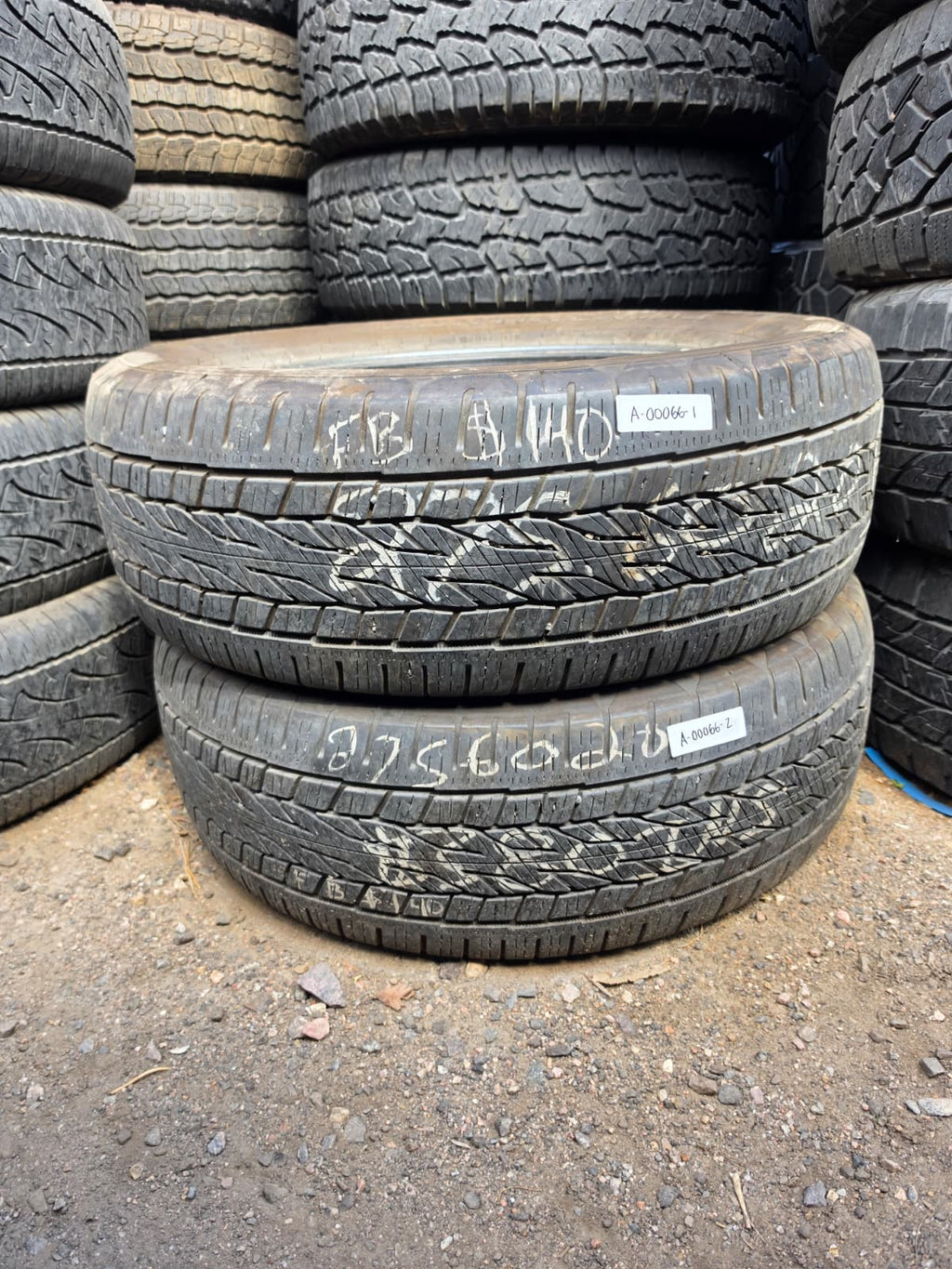 275/60R20 Pair (2 Used Tires) Continental CrossContact LX20