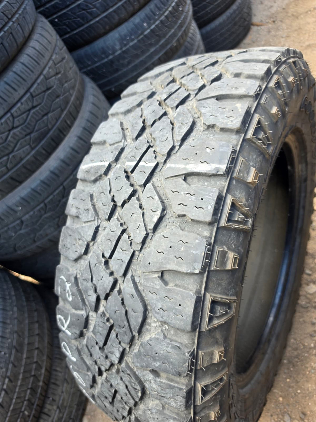 LT275/65R20 Pair (2 Used Tires) Goodyear Wrangler Duratrac