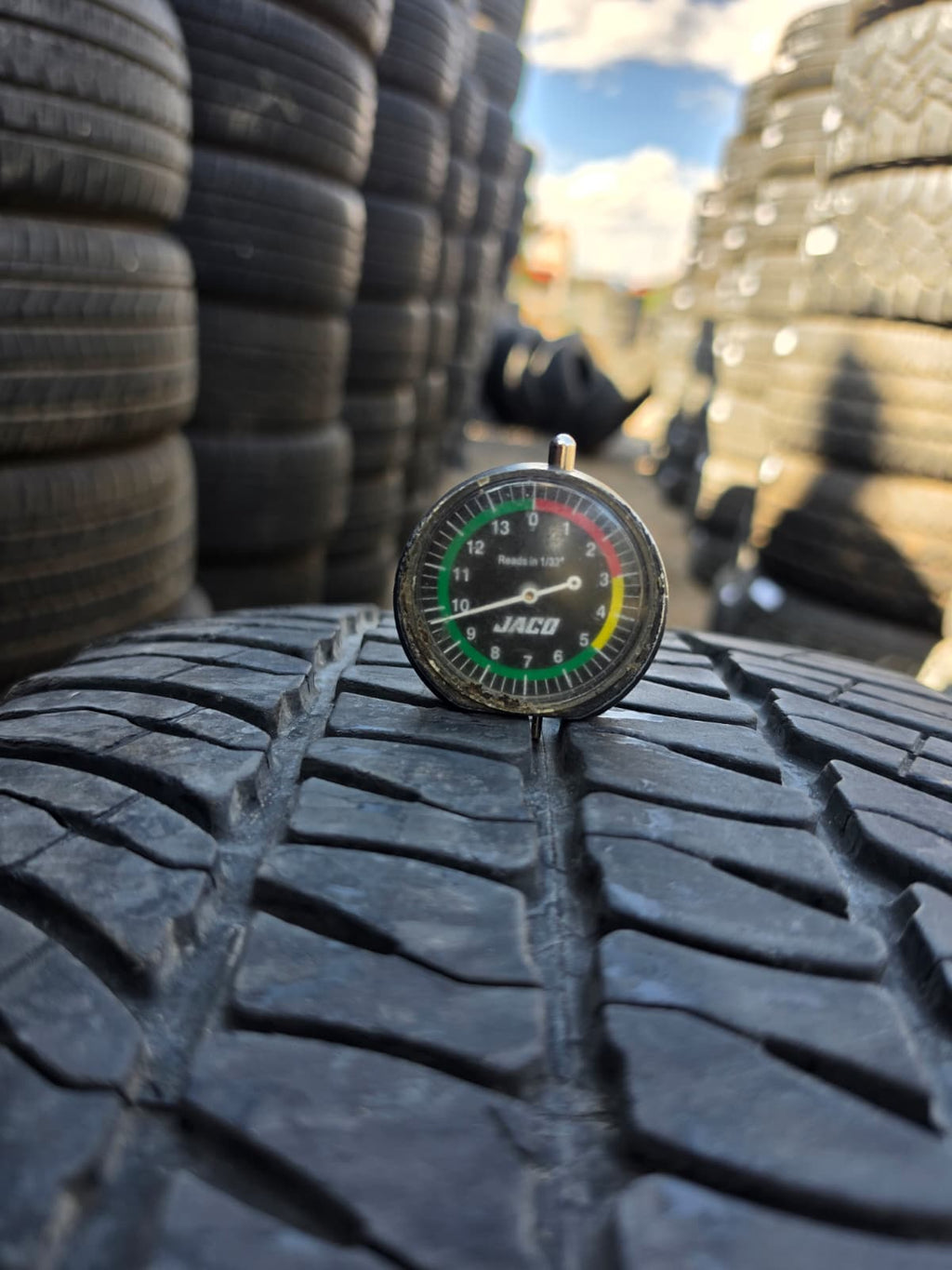 LT275/65R20 Set (4 Used Tires) Michelin LTX A/T2