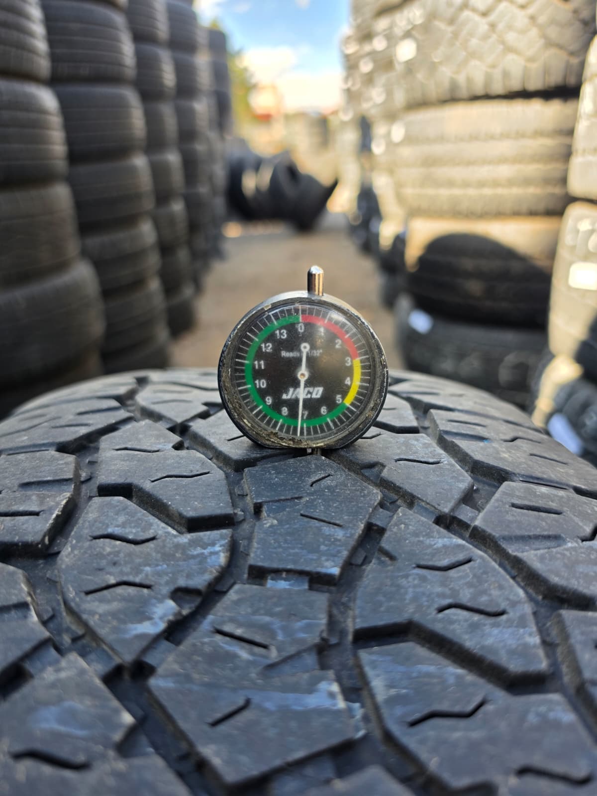 LT275/65R20 Set (4 Used Tires) Goodyear Wrangler Trail Runner AT