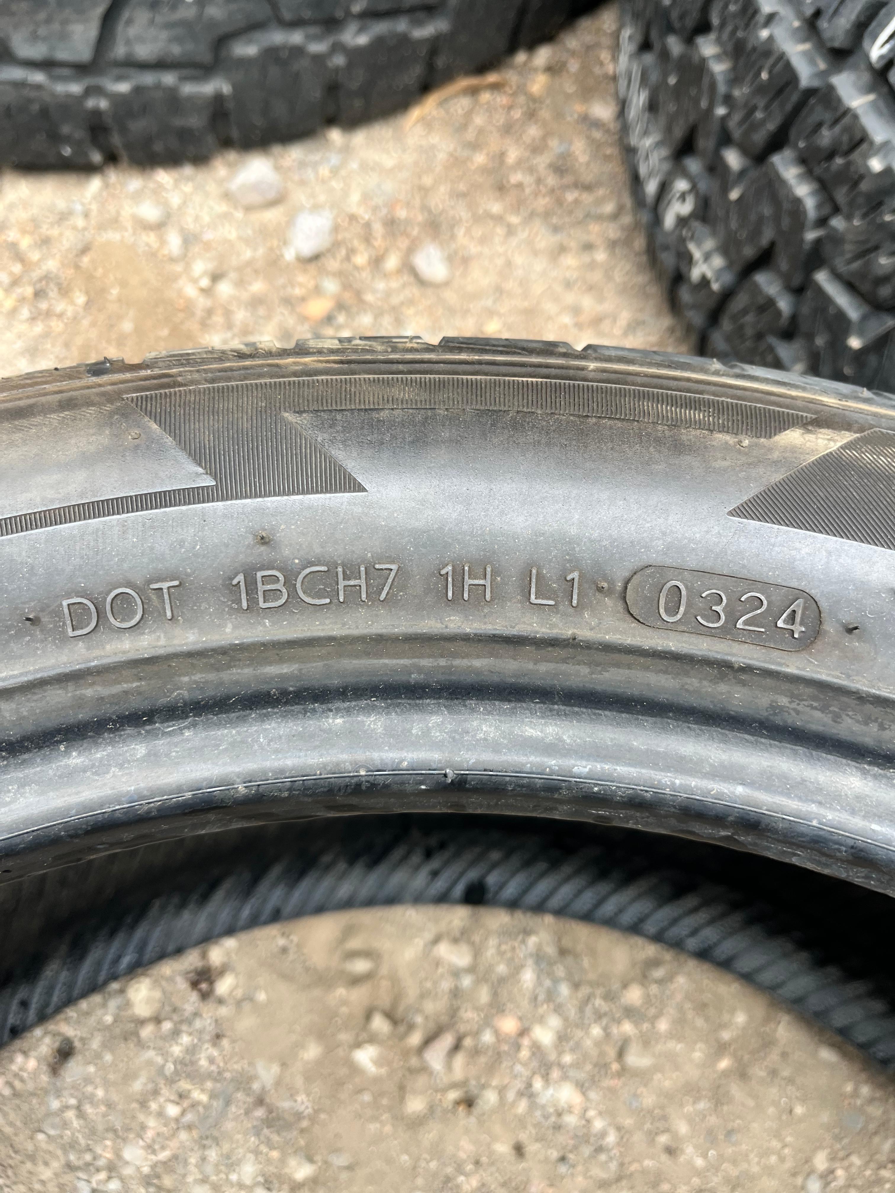 245/45ZR19 Set (4 Used Tires)  Laufenn S FIT AS