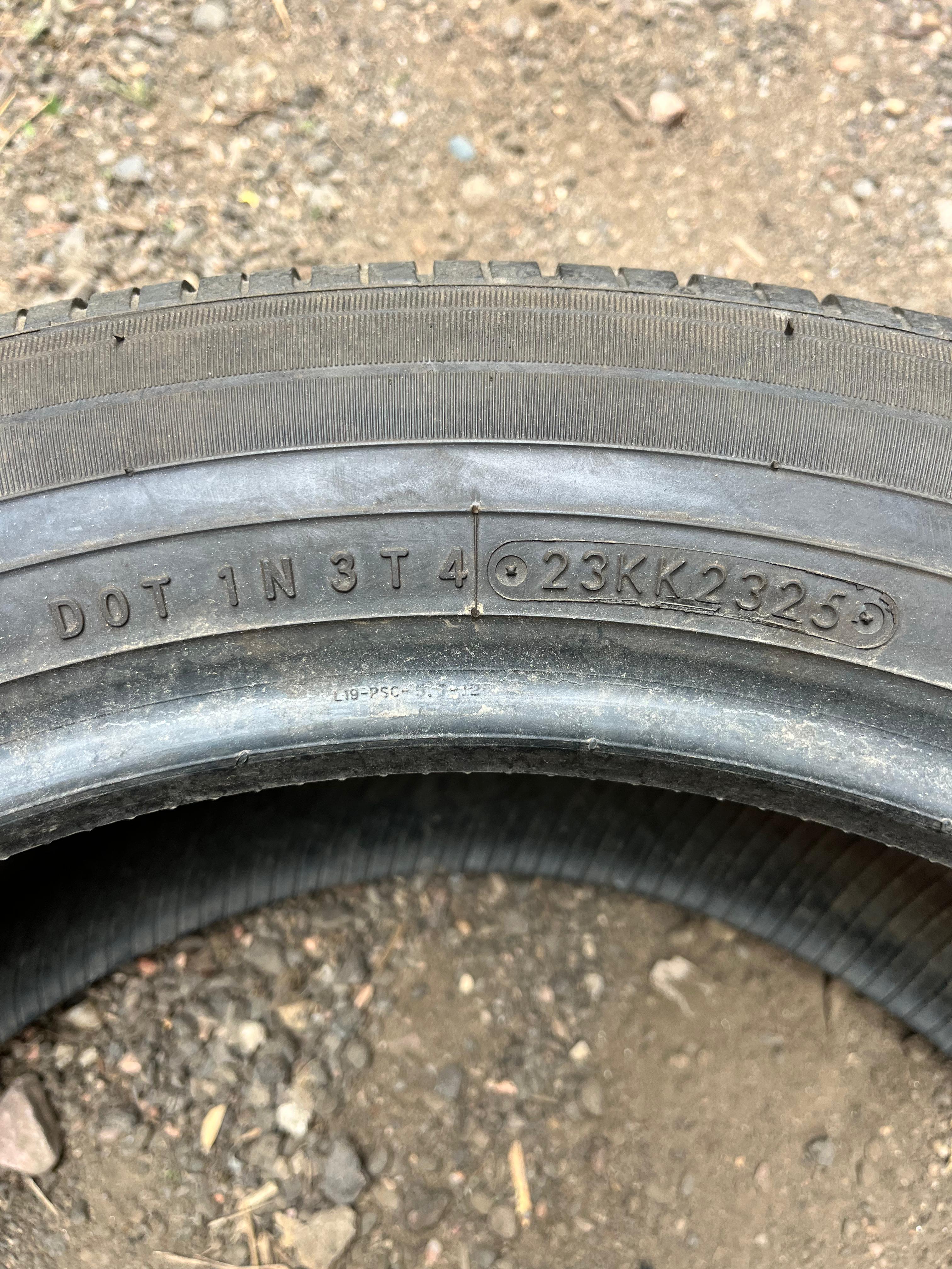 225/55R19 Set (4 Used Tires) Toyo Toyo A36