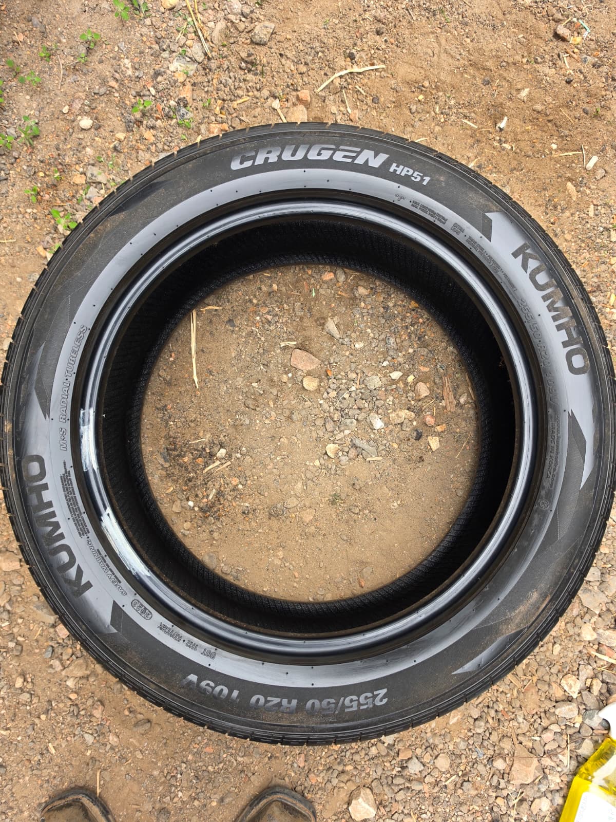 255/50R20 Pair (2 Used Tires) Kumho  Crugen HP51