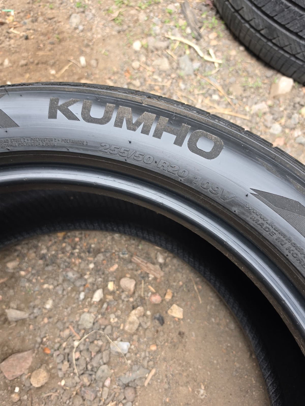 255/50R20 Pair (2 Used Tires) Kumho  Crugen HP51