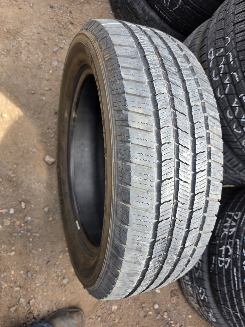 255/55R20 Set (4 Used Tires) Michelin Defender