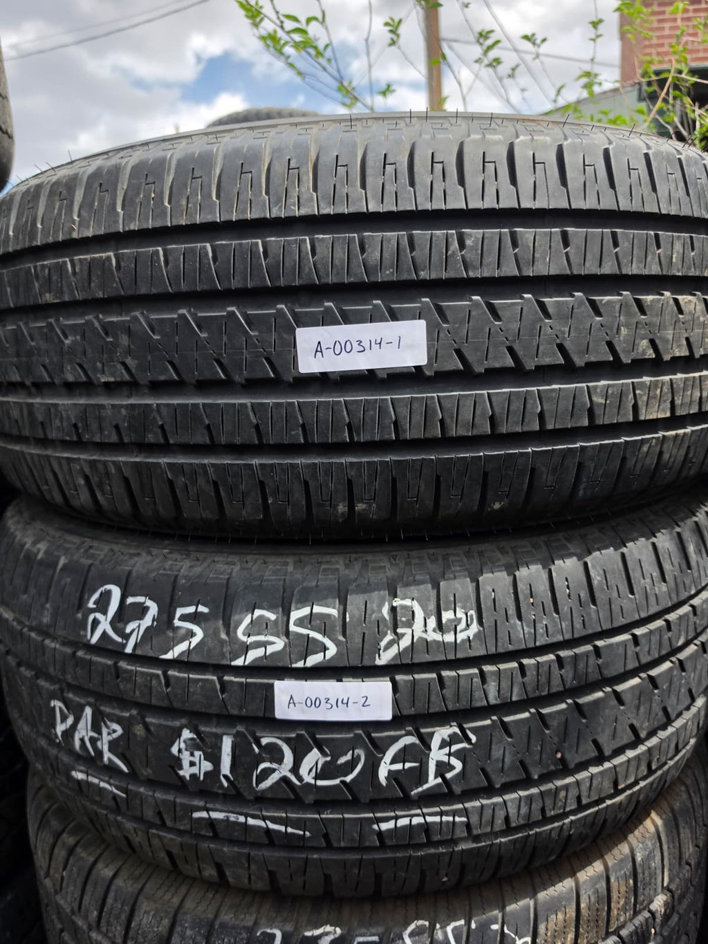 275/55R20 Pair (2 Used Tires) Bridgestone Dueler H/L