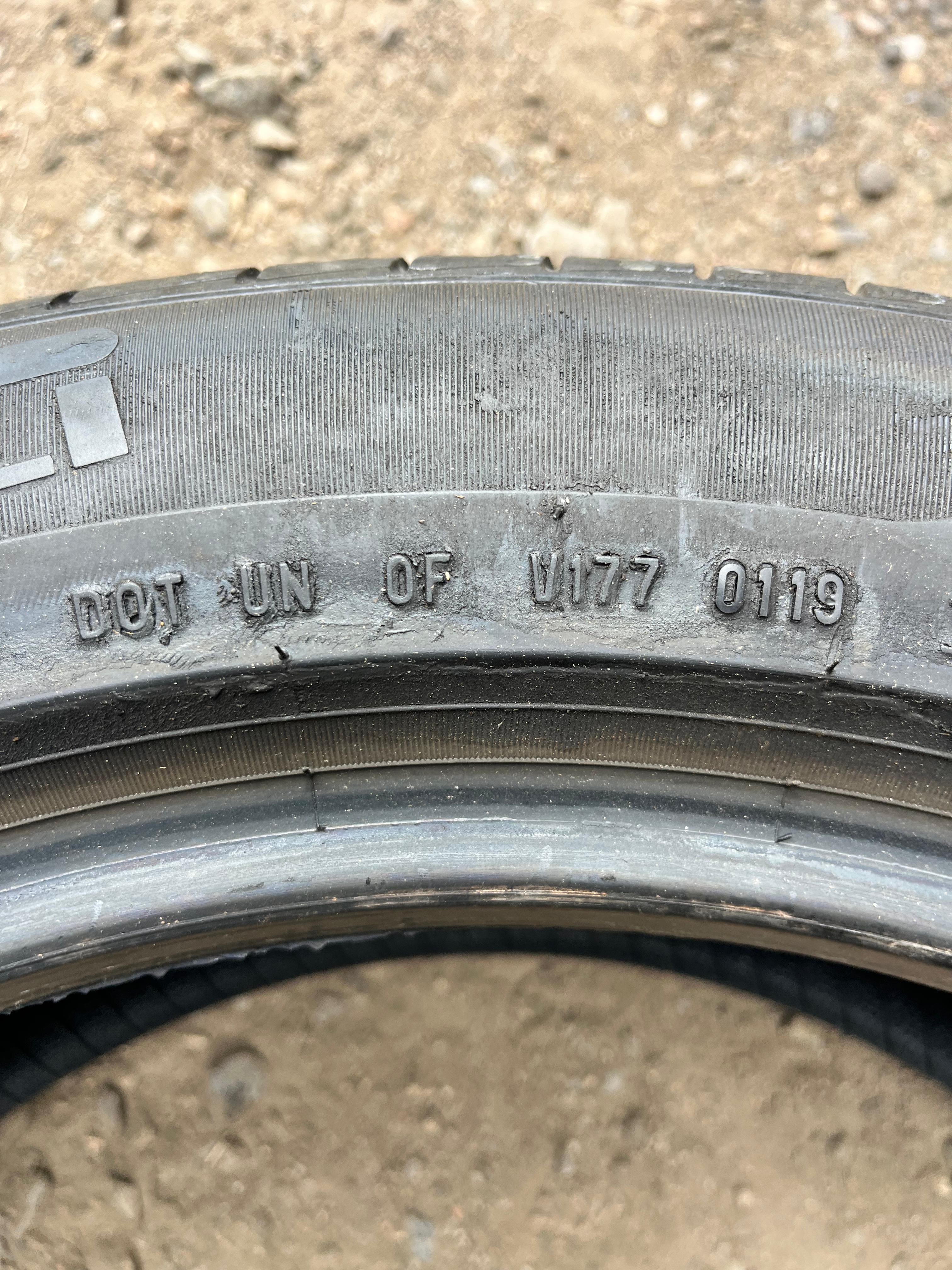 245/50R19 Set (4 Used Tires) Pirelli Cinturato