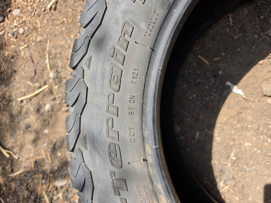 LT275/55R20 Pair (2 Used Tires) BF Goodrich KO3