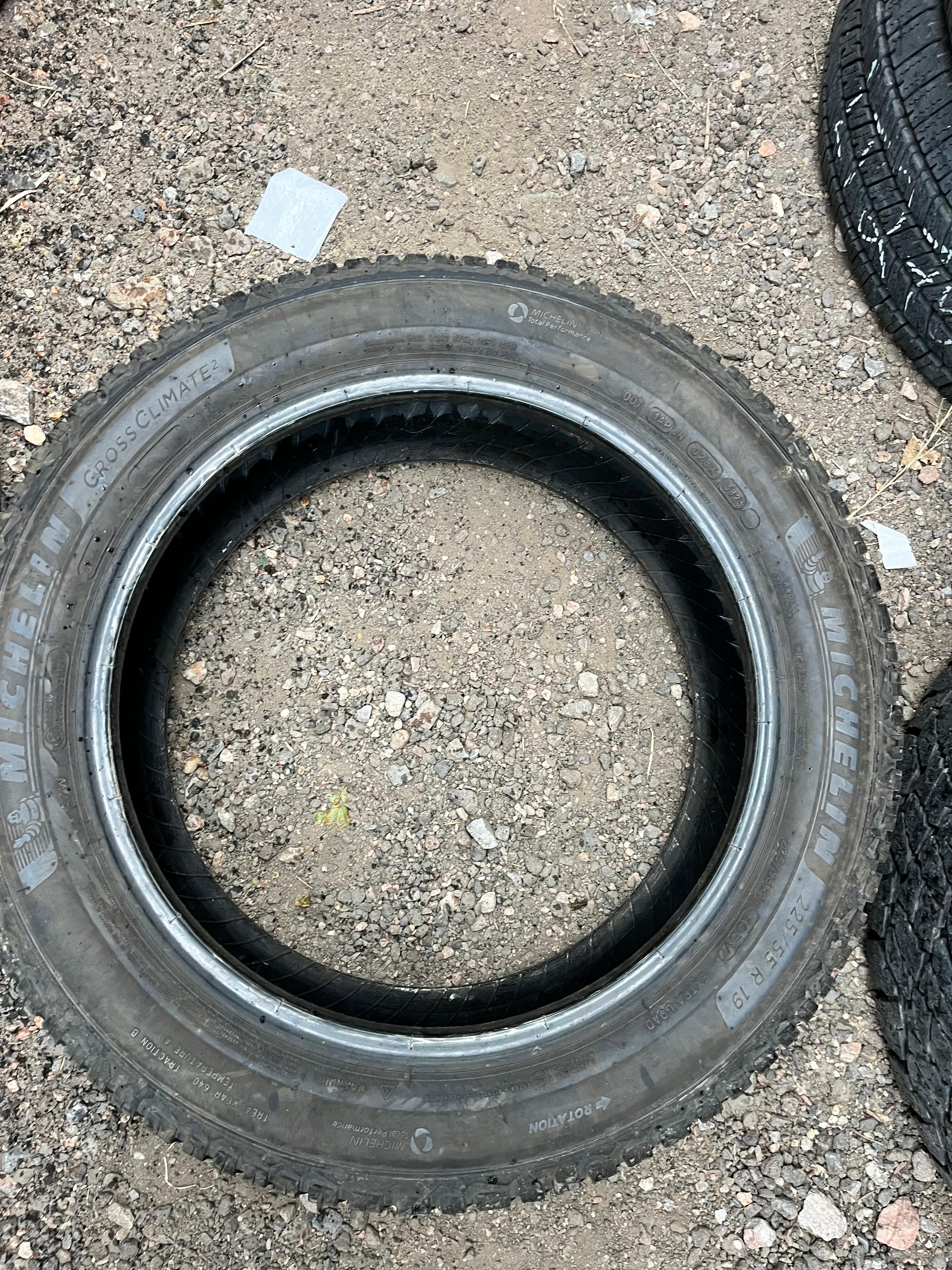 225/55R19 Set (4 Used Tires) Michelin Cross Climate