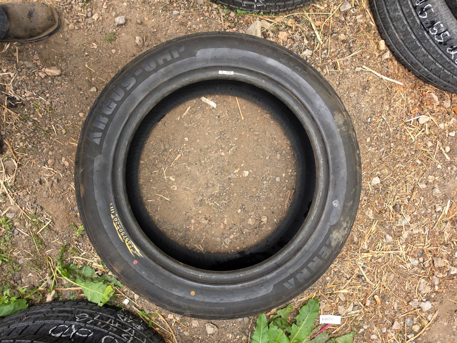 265/50R20 Set (4 Used Tires) Zenna Arcus-UHP