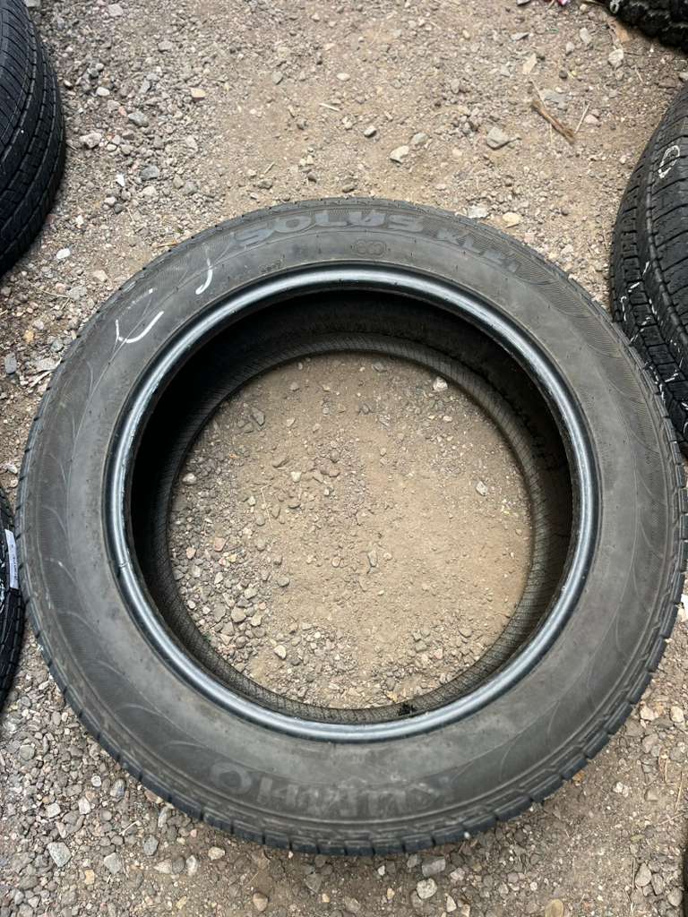 235/55R19 Set (4 Used Tires) Kumho Solus KL21
