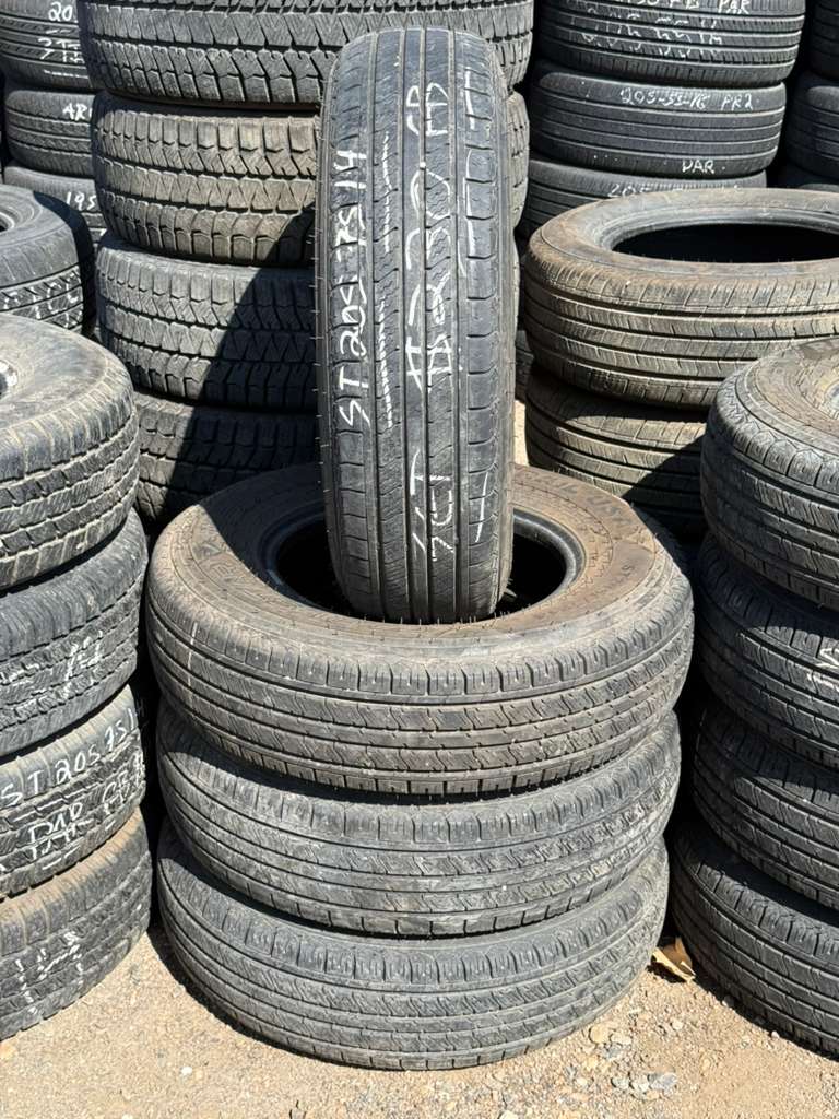 ST205/75R14 Set (4 Used Tires) Carlstar Radial Trail USA