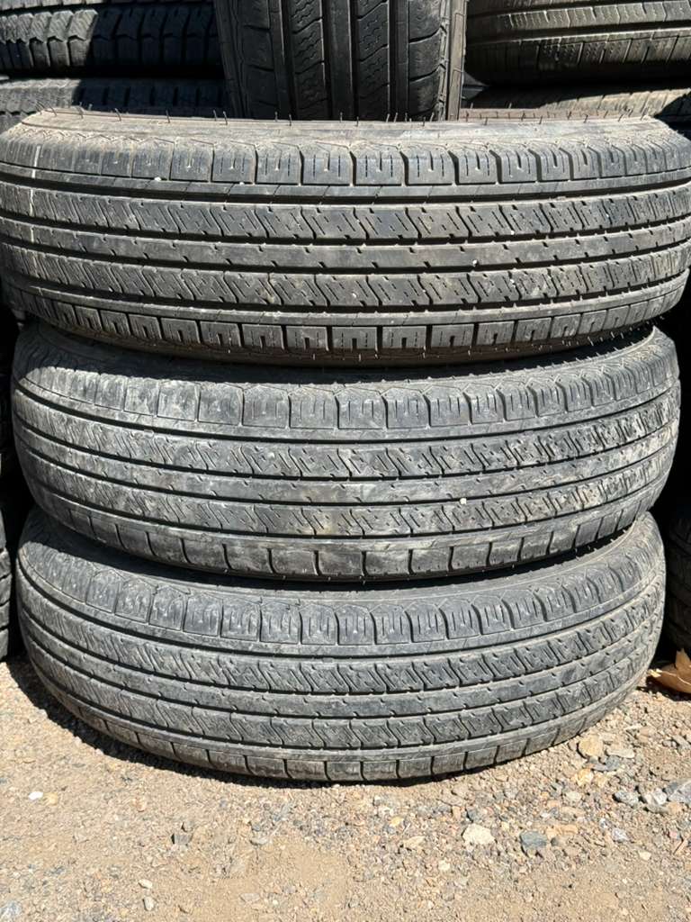 ST205/75R14 Set (4 Used Tires) Carlstar Radial Trail USA