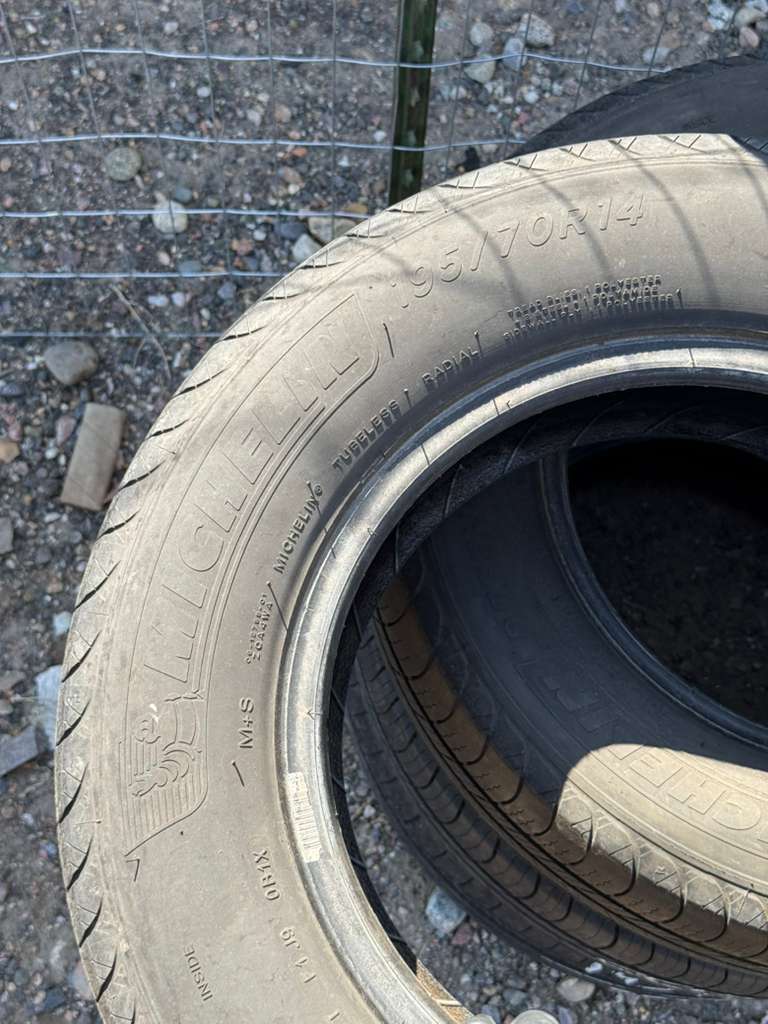 195/70R14 Set (4 Used Tires) Michelin Defender T+H