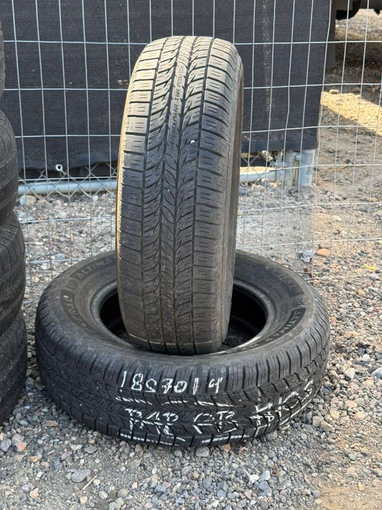 85/70R14 Pair (2 Used Tires) General Altimax RT343