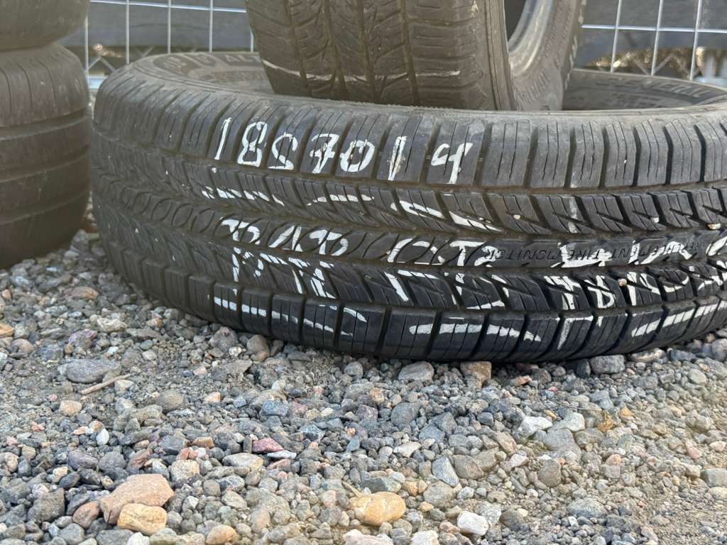 85/70R14 Pair (2 Used Tires) General Altimax RT343