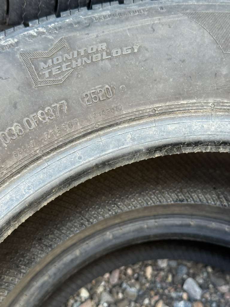 85/70R14 Pair (2 Used Tires) General Altimax RT343