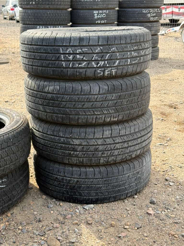 195/60R15 Set (4 Used Tires) Michelin Defender T+H