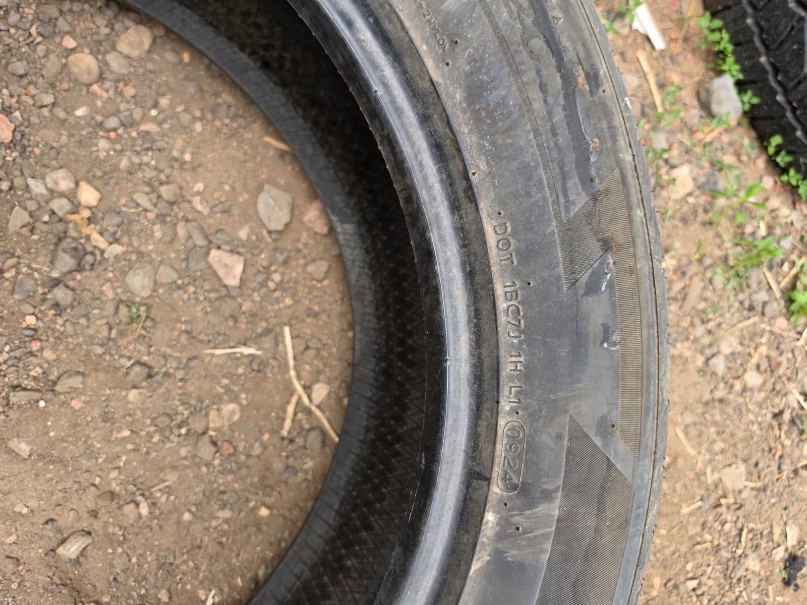 265/50R20 (3 Used Tires) Laufenn S Fit AS
