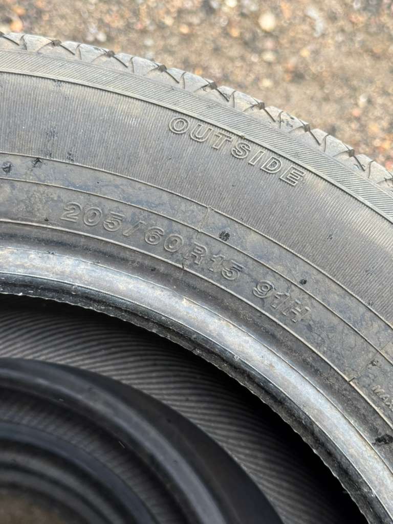 205/60R15 Set (4 Used Tires) Yokohama Avid Ascend GT