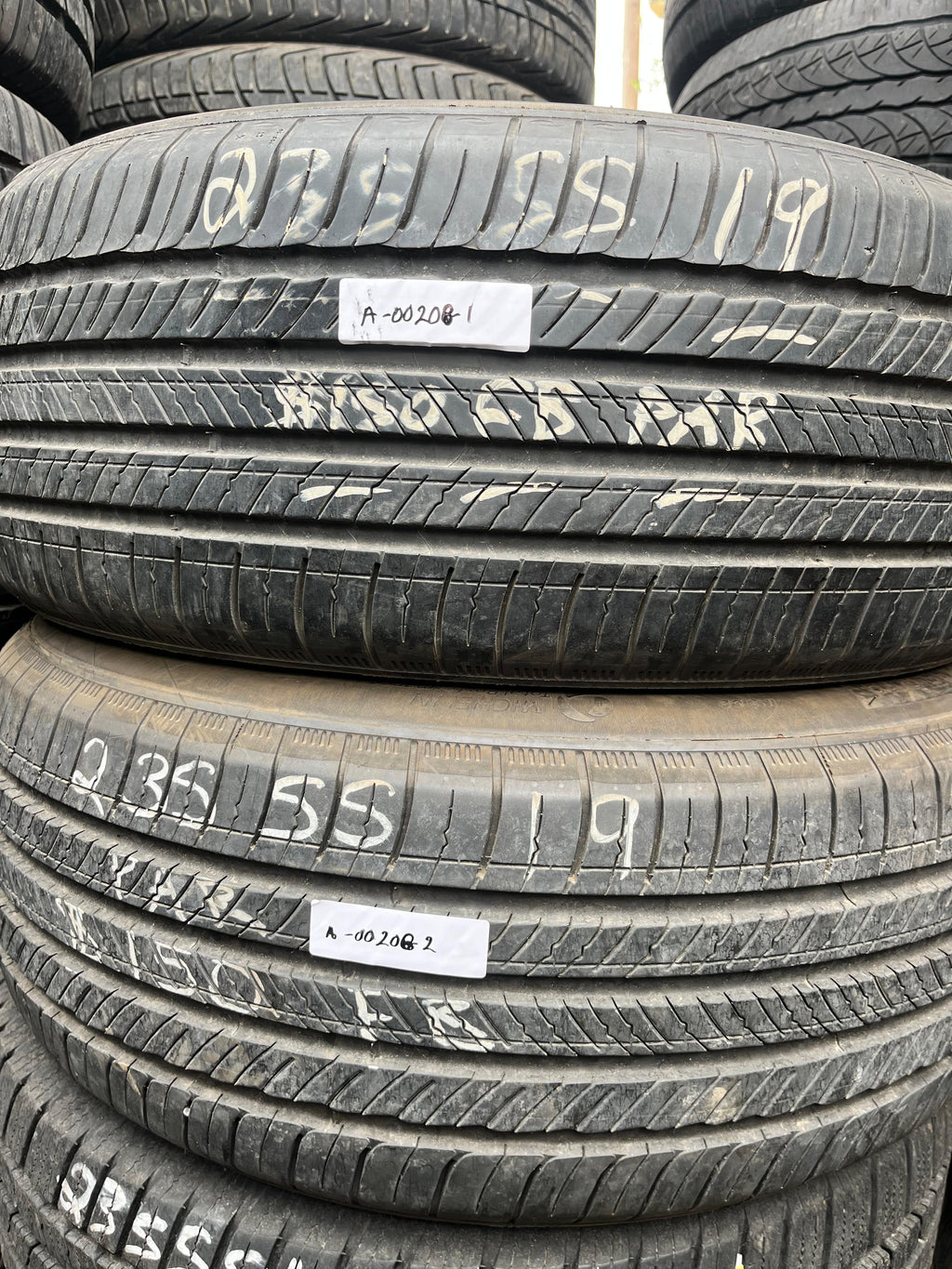 235/55R19 Pair (2 Used Tires) Michelin Primacy Tour