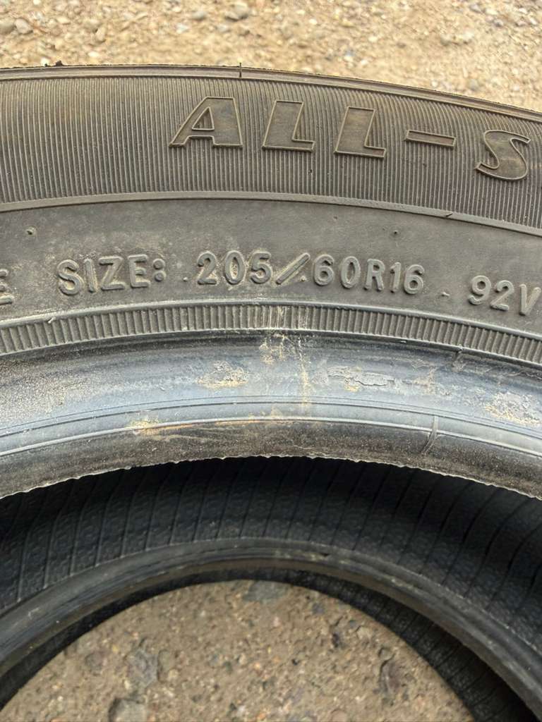 205/60R16 Pair (2 Used Tires) Goodyear Reliant