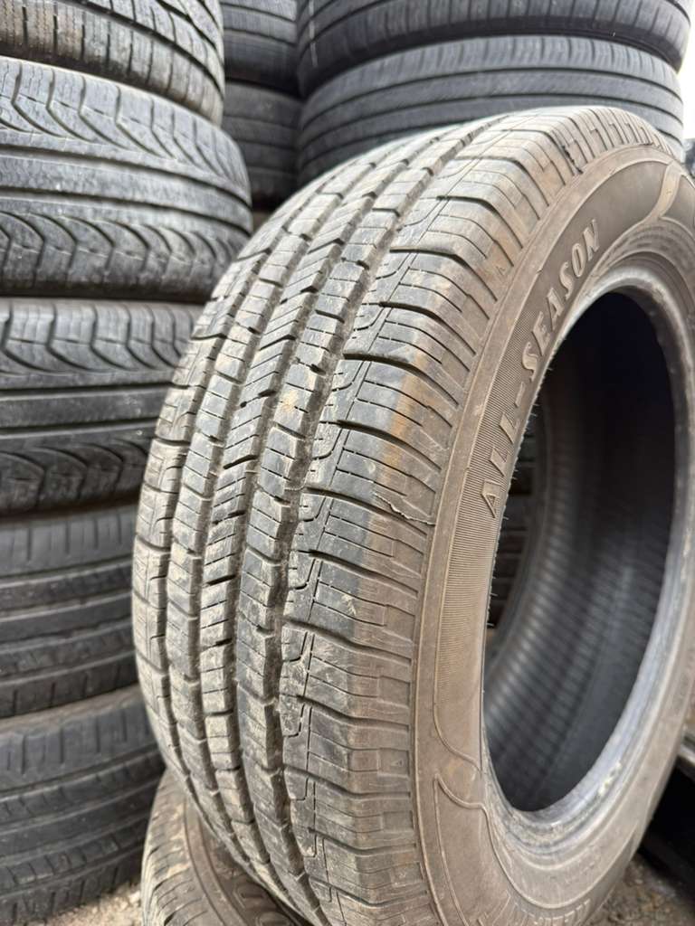 205/60R16 Pair (2 Used Tires) Goodyear Reliant