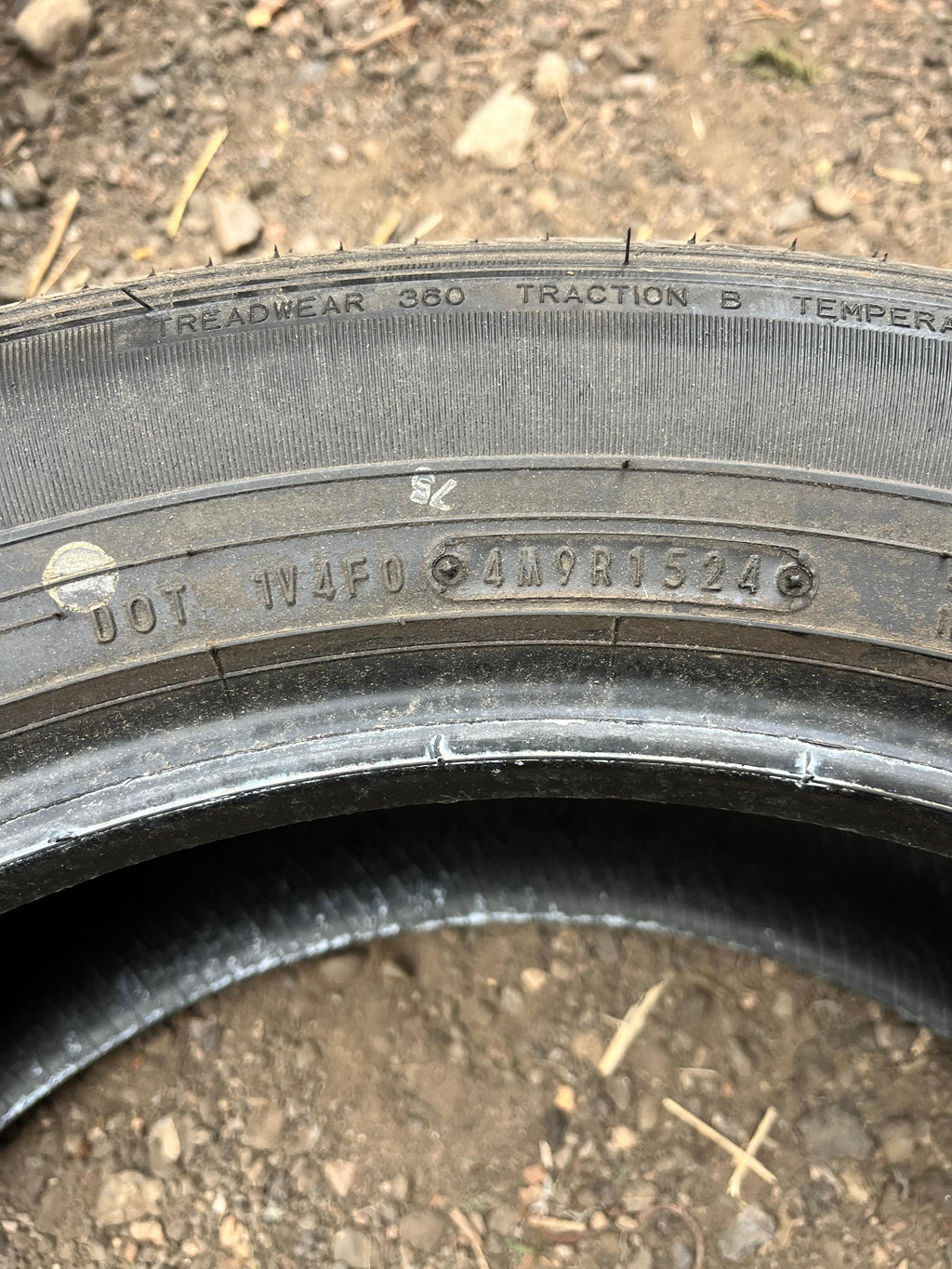 235/55R19 Set (4 Used Tires) Dunlop Grandtrek PT21