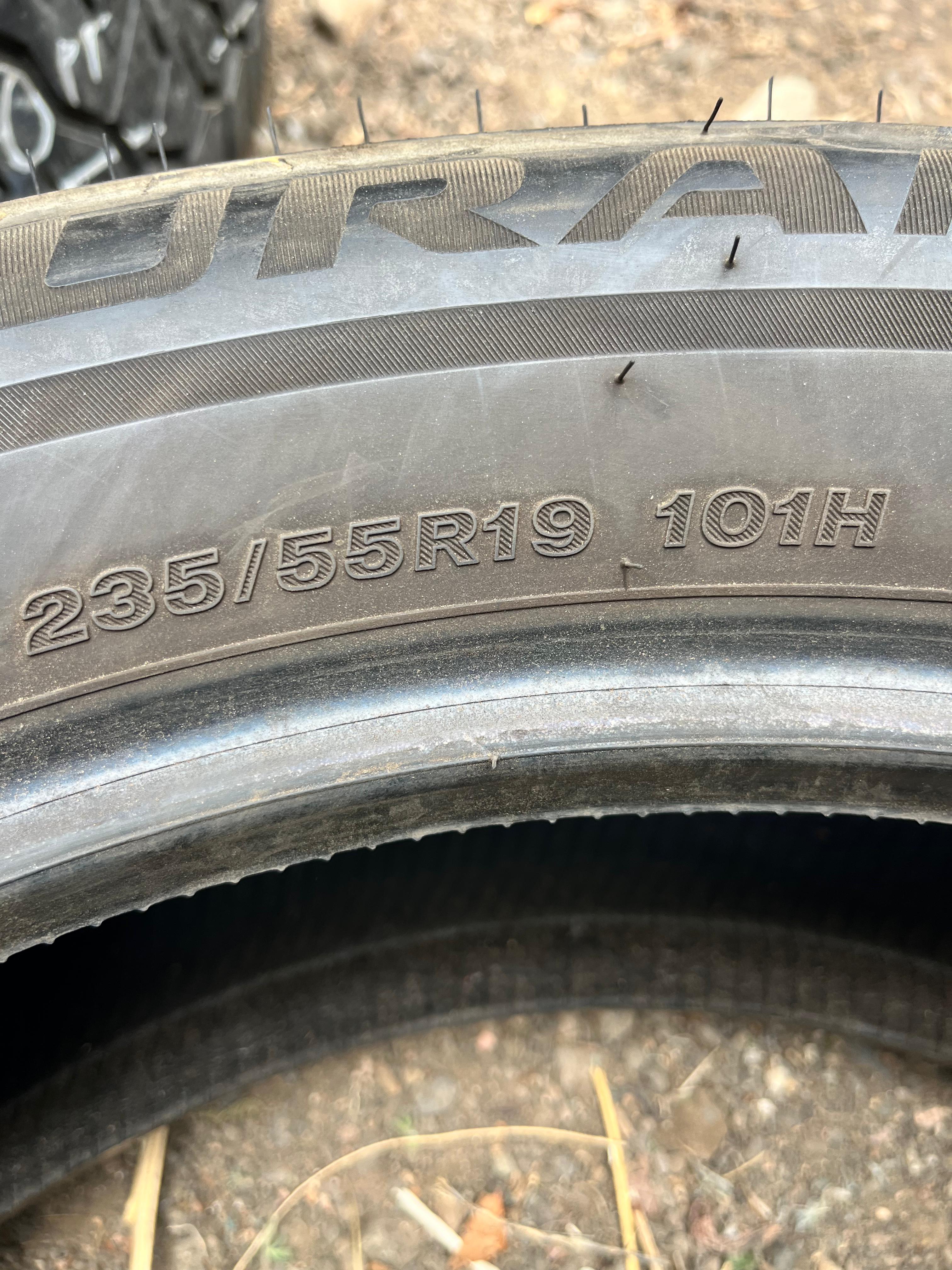235/55R19 Pair (2 Used Tires) Bridgestone Turanza (el 440)