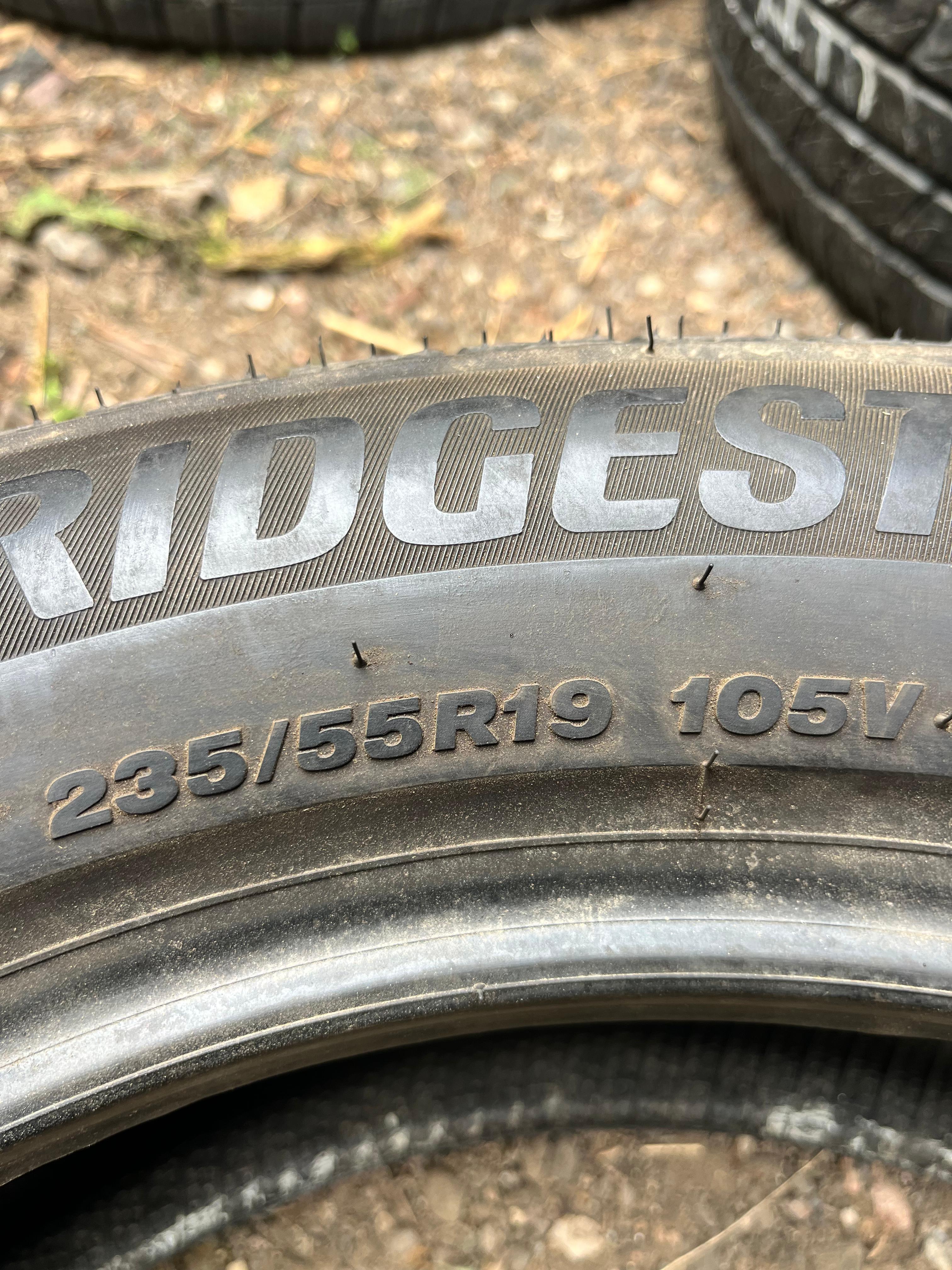 235/55R19 Pair (2 Used Tires) Bridgestone Turanza (Everdrive enliten)