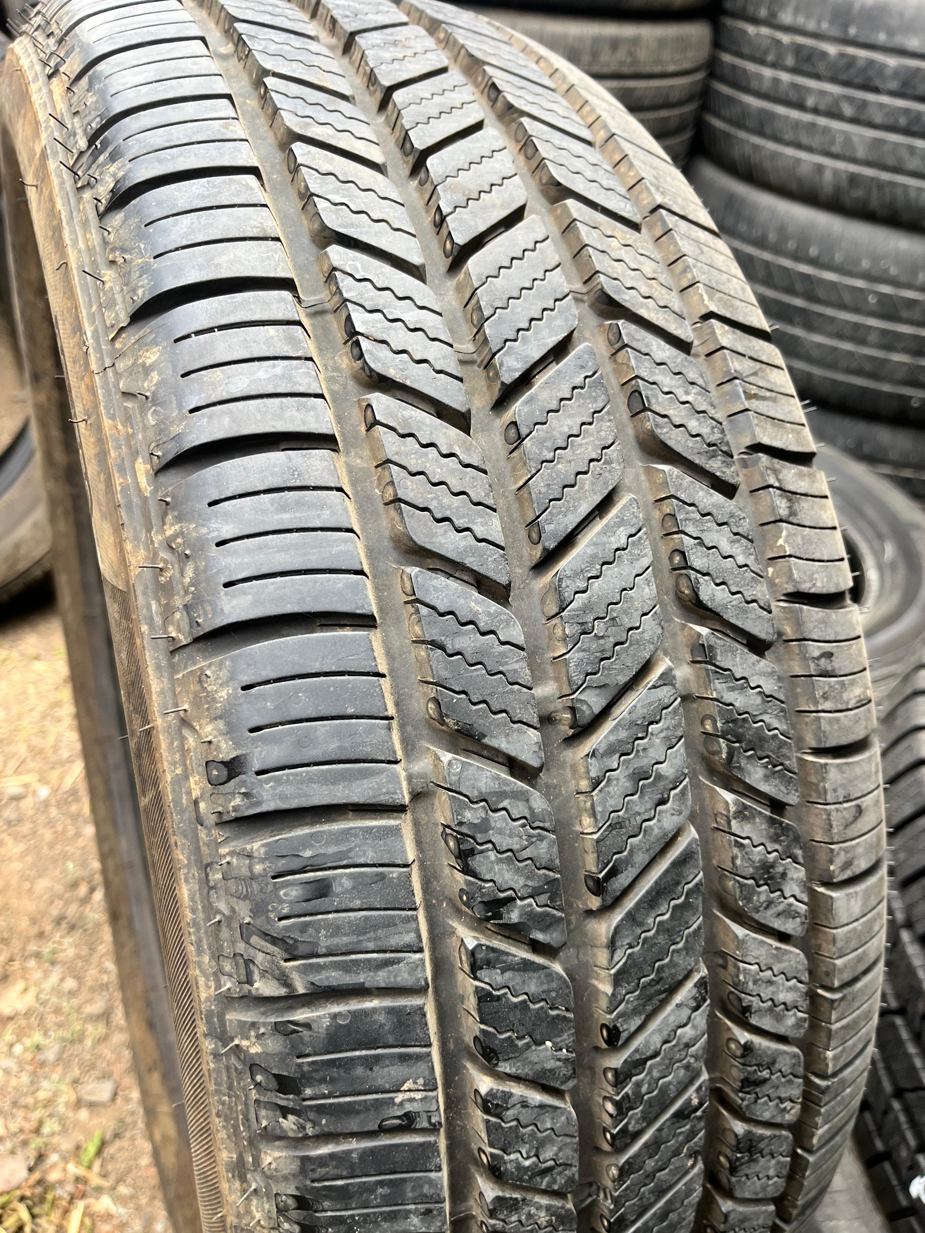 235/55R19 Pair (2 Used Tires) Bridgestone Turanza (Everdrive enliten)
