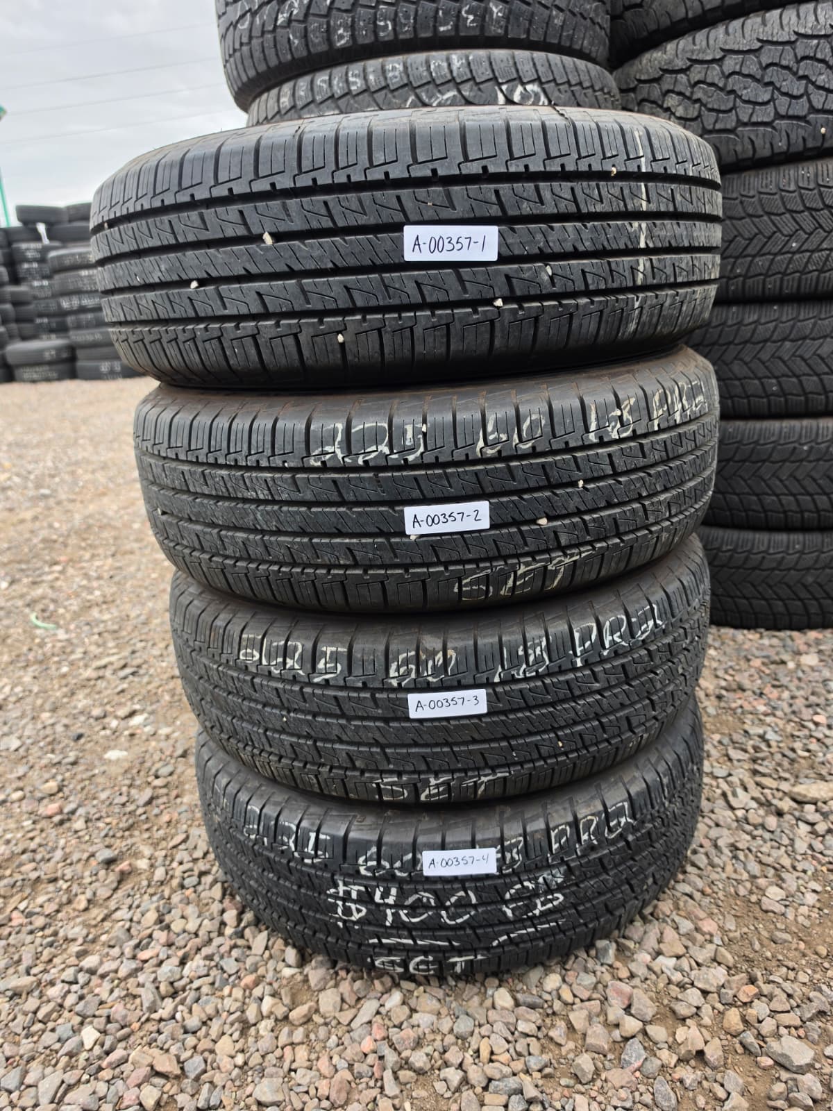 225/60R18 Set (4 Used Tires) Goodyear Assurance